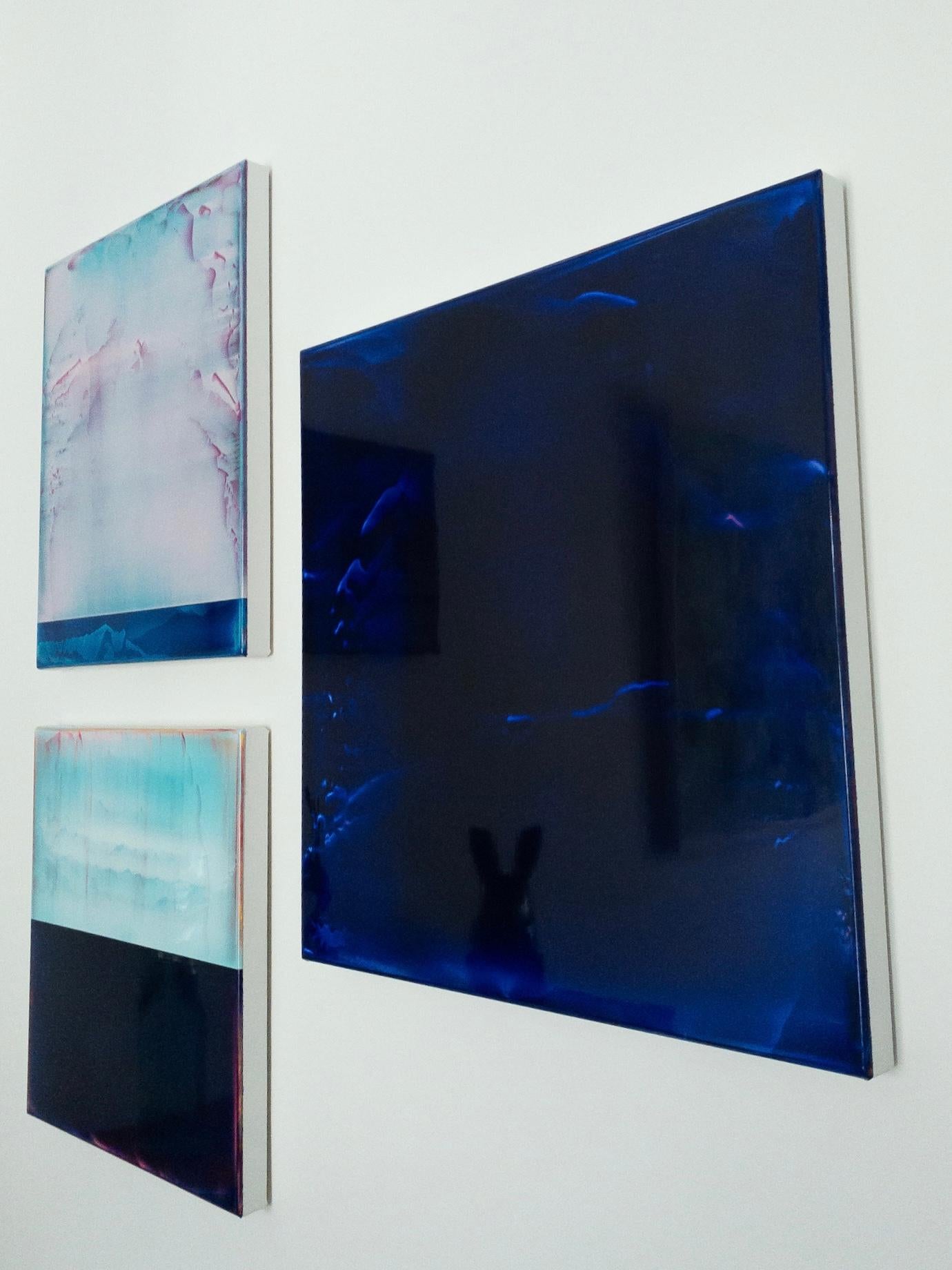 Lucent (2/19) di James Lumsden - Quadro astratto a colori, rosa e blu in vendita 12