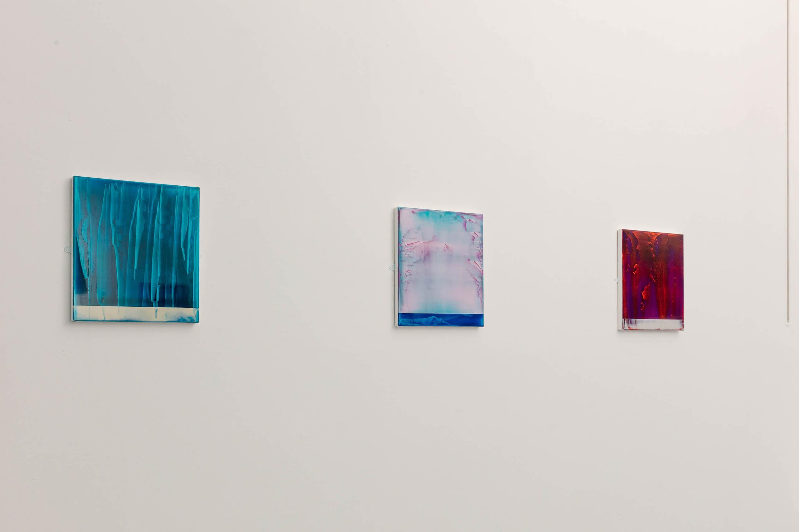 Lucent (2/19) von James Lumsden - Abstrakte Farbmalerei, rosa und hellblau im Angebot 10