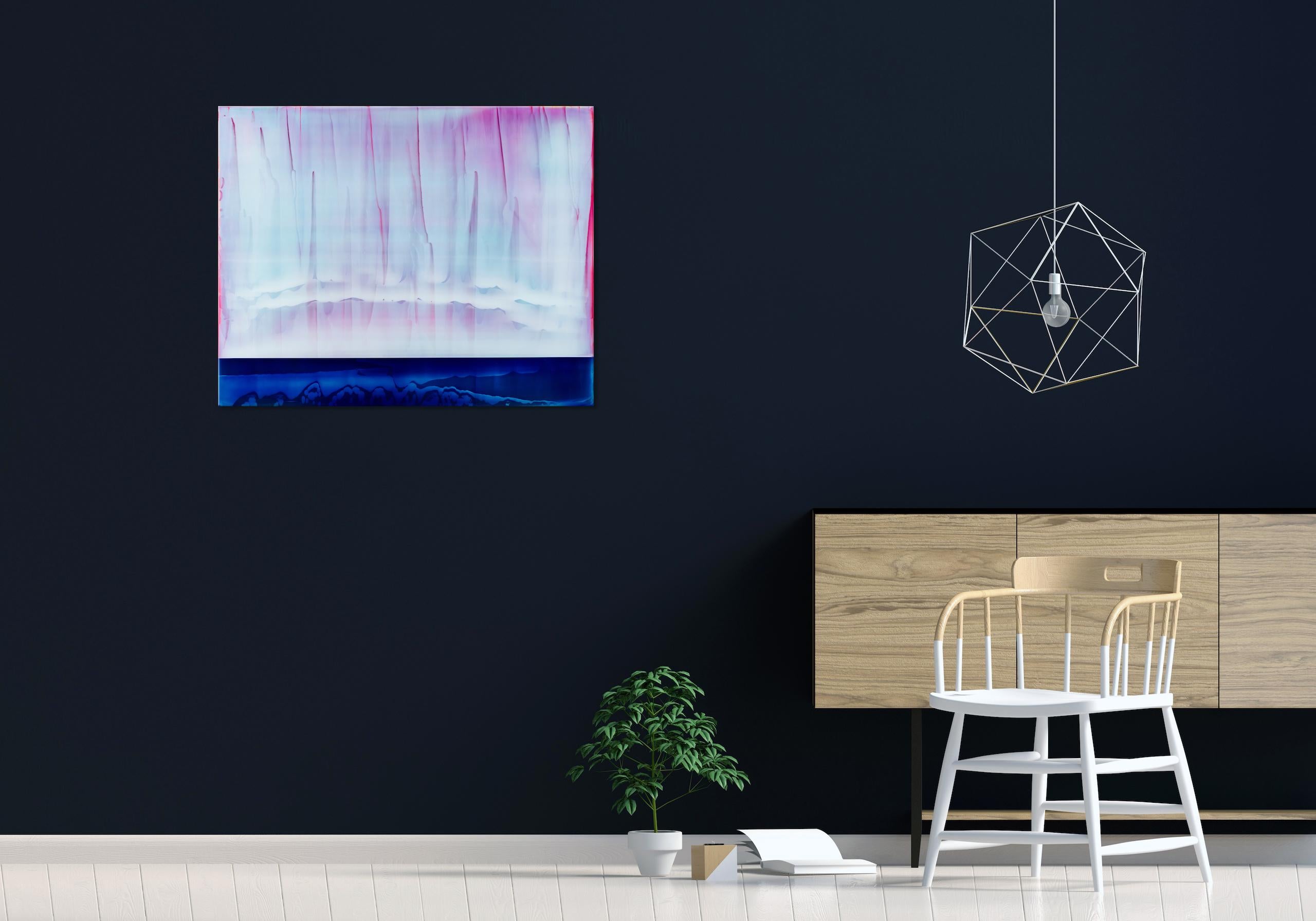 Lucent (4/19) von James Lumsden - Abstrakte Farbmalerei, rosa und hellblau im Angebot 15