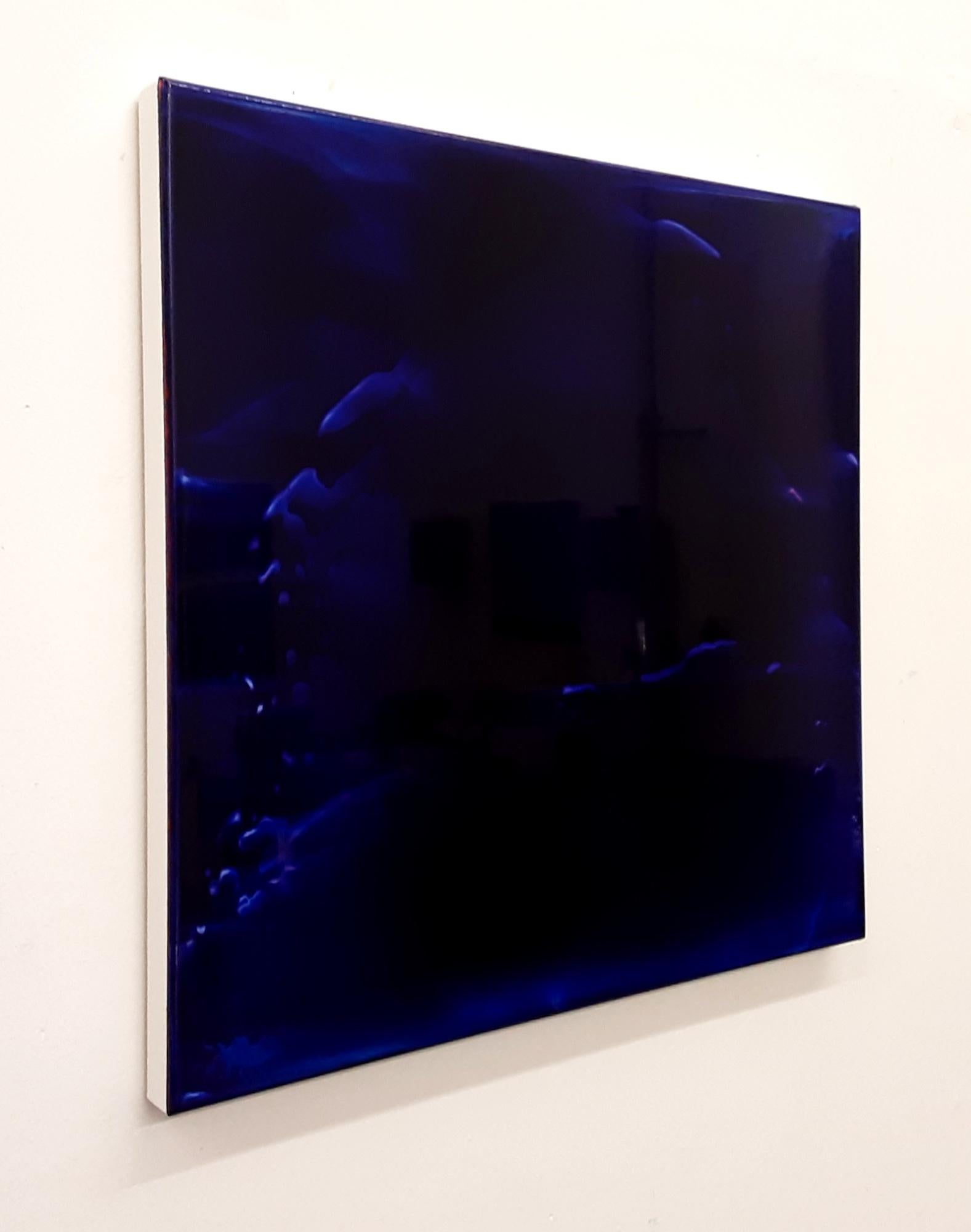 Resonance (2/22) par A James Lumsden - Peinture abstraite en couleur, bleu profond  en vente 4