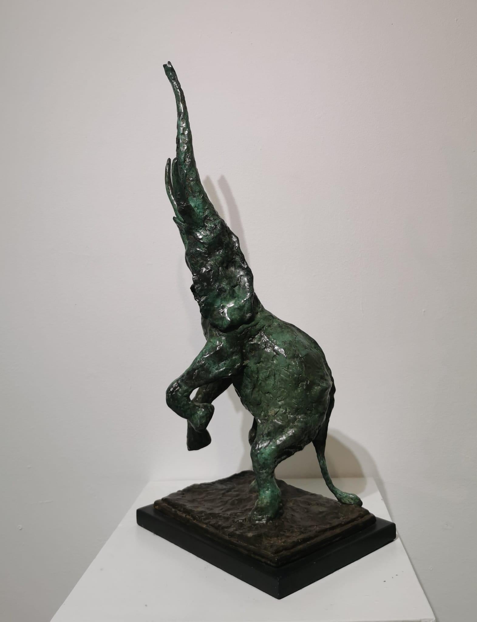 Stretch  Una scultura originale in bronzo - Sculpture Contemporaneo di james maberly
