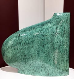 "Green/Black 317", sculpture minimaliste en céramique à l'émail vibrant, Liminal 