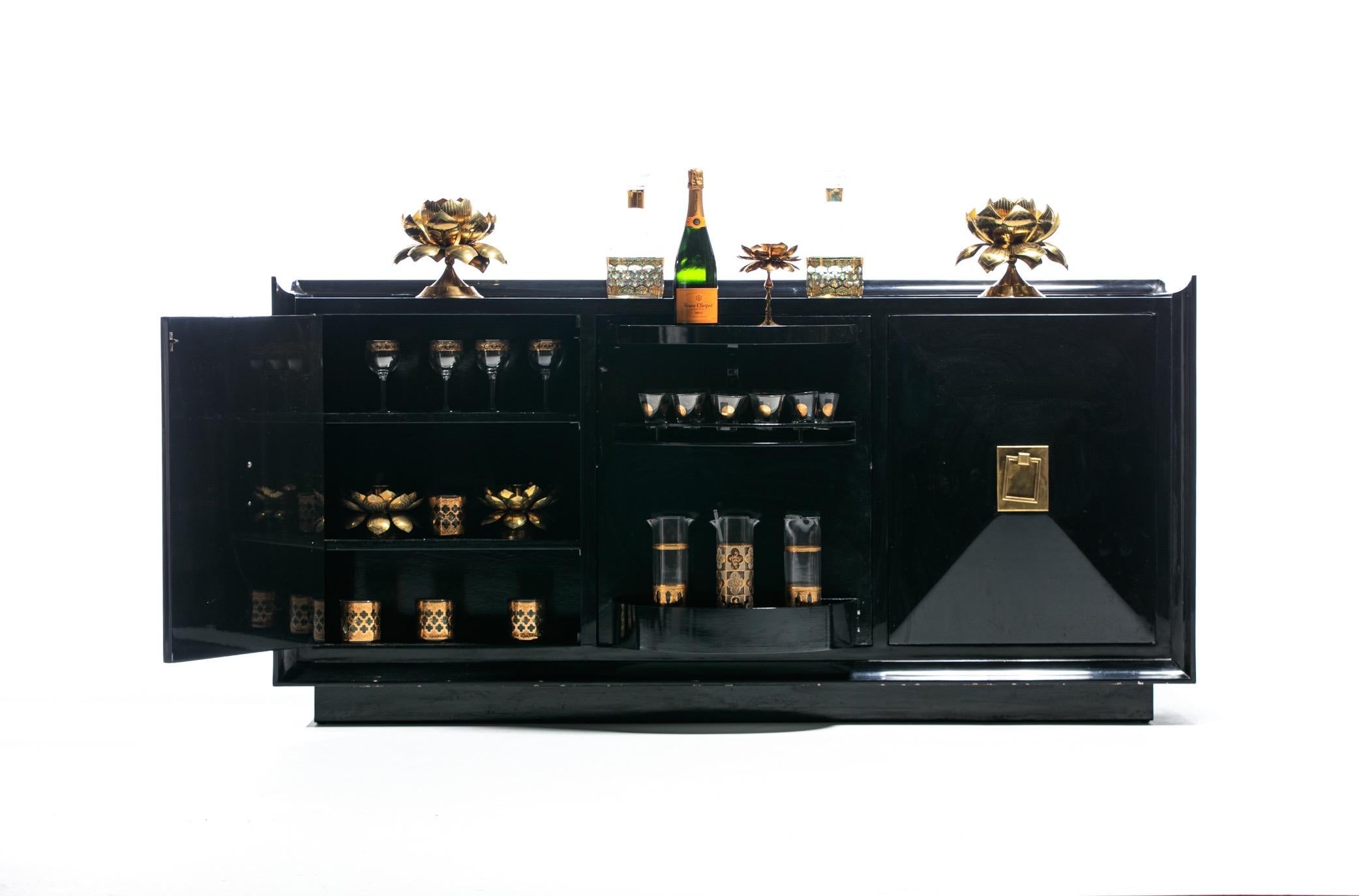 James Mont Attributed Black Lacquered Sideboard or Bar Cabinet, circa 1940s For Sale 1