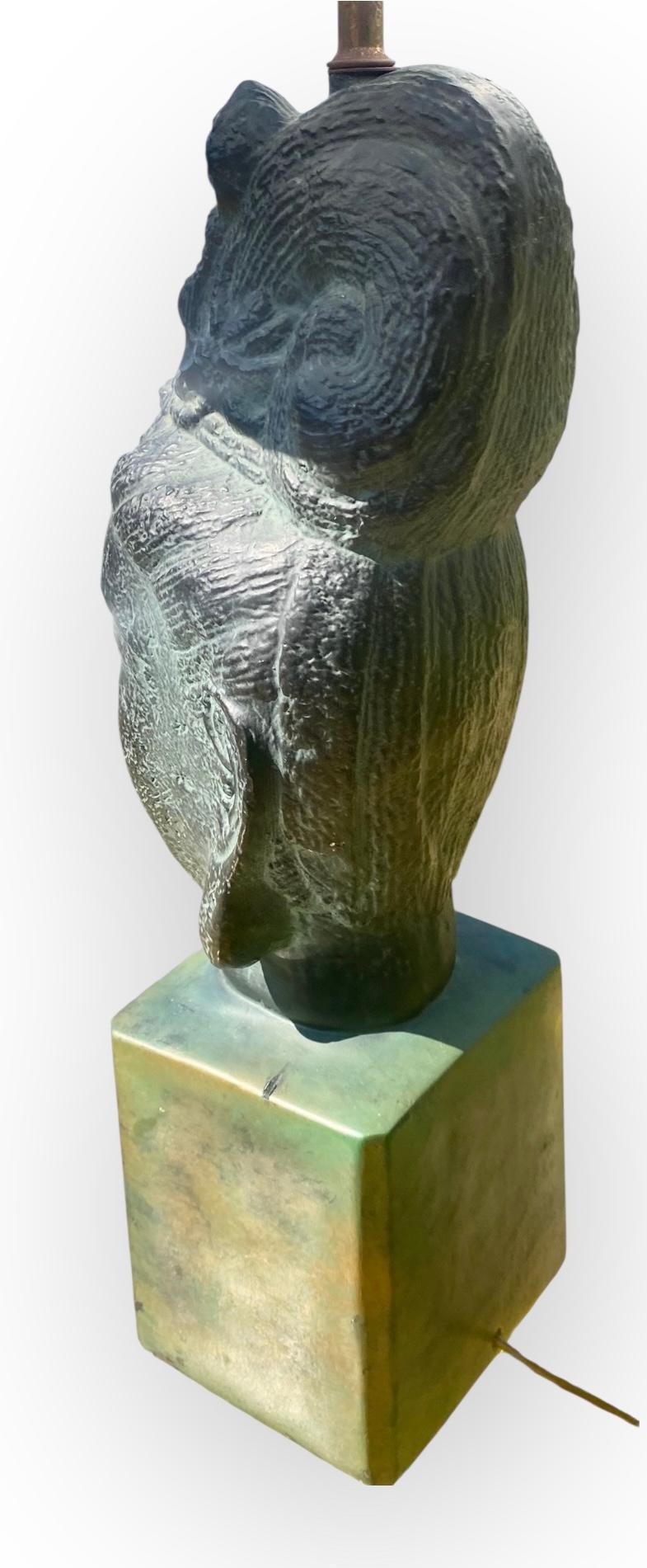 James Mont Lampe à tête de bouddha Tara en céramique, vers 1950 en vente 1