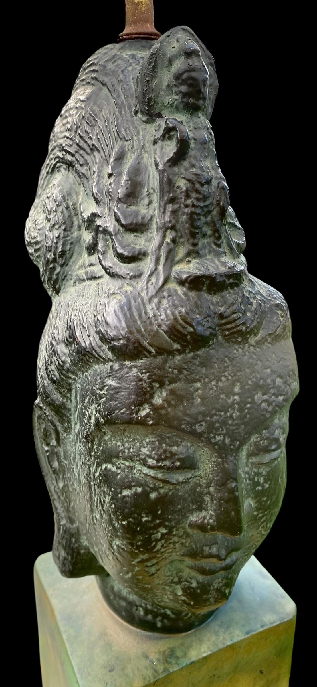 James Mont Lampe à tête de bouddha Tara en céramique, vers 1950 en vente 7
