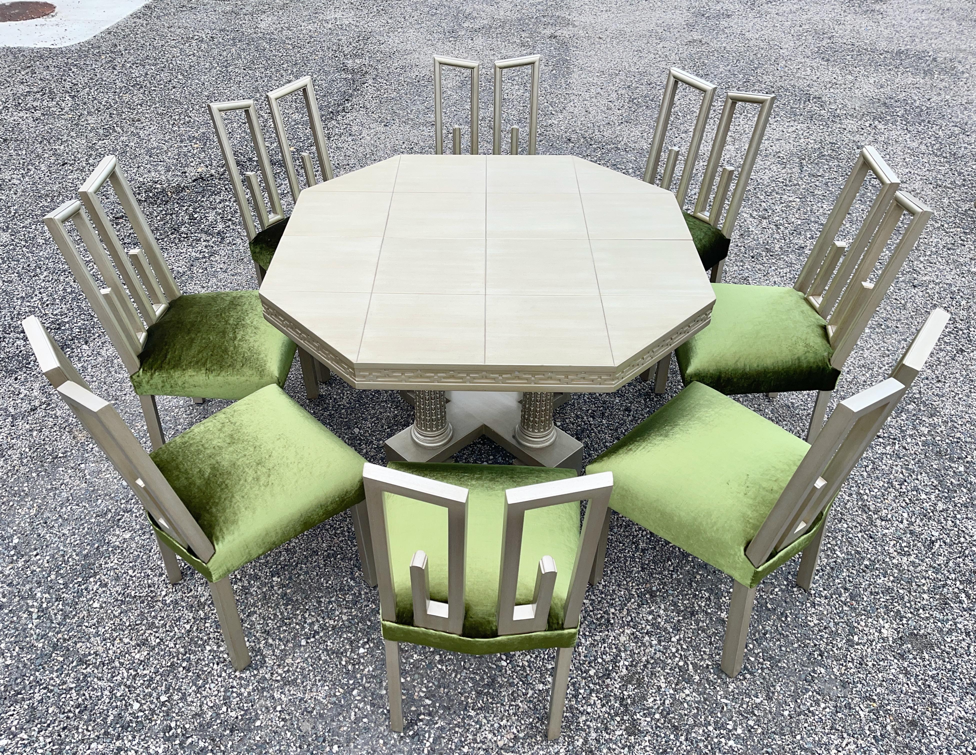Table de salle à manger Greek Key de James Mont Designs et 10 chaises argentées et vertes en vente 5