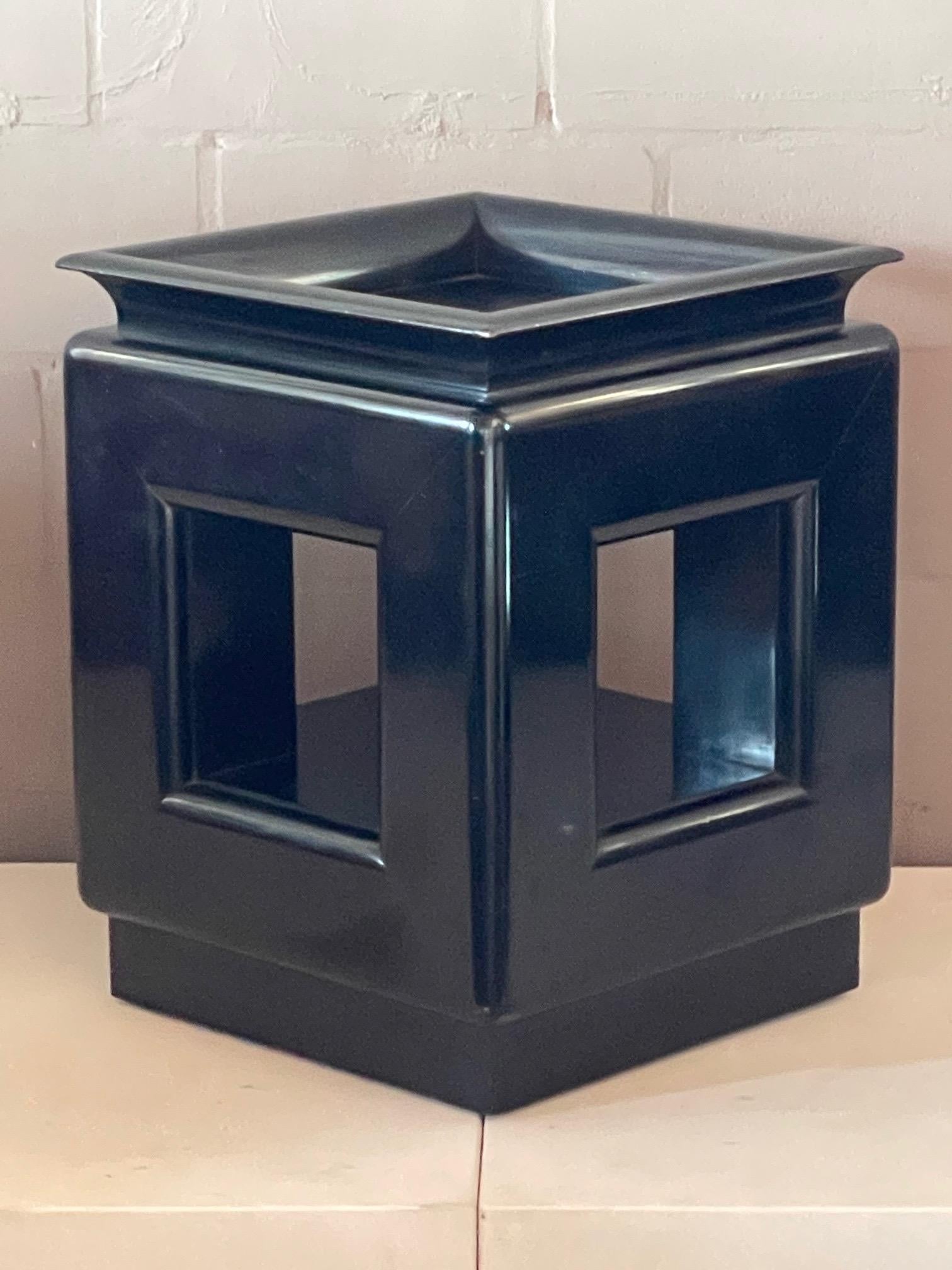 Hollywood Regency James Mont Occasional Pedestal Table Black Laquer For Sale