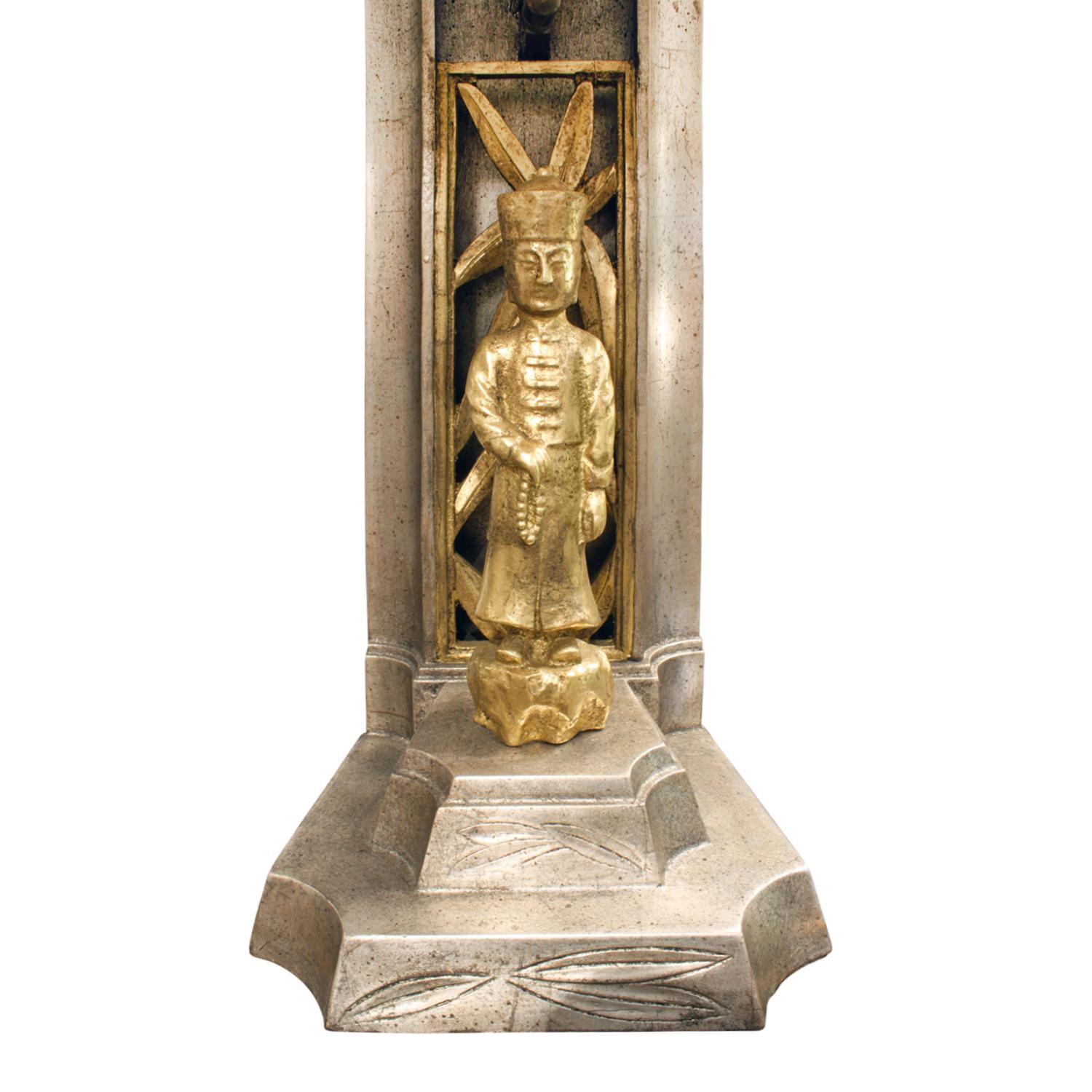 Fait main James Mont Paire de lampes de table figuratives sculptées à la main années 1950 en vente