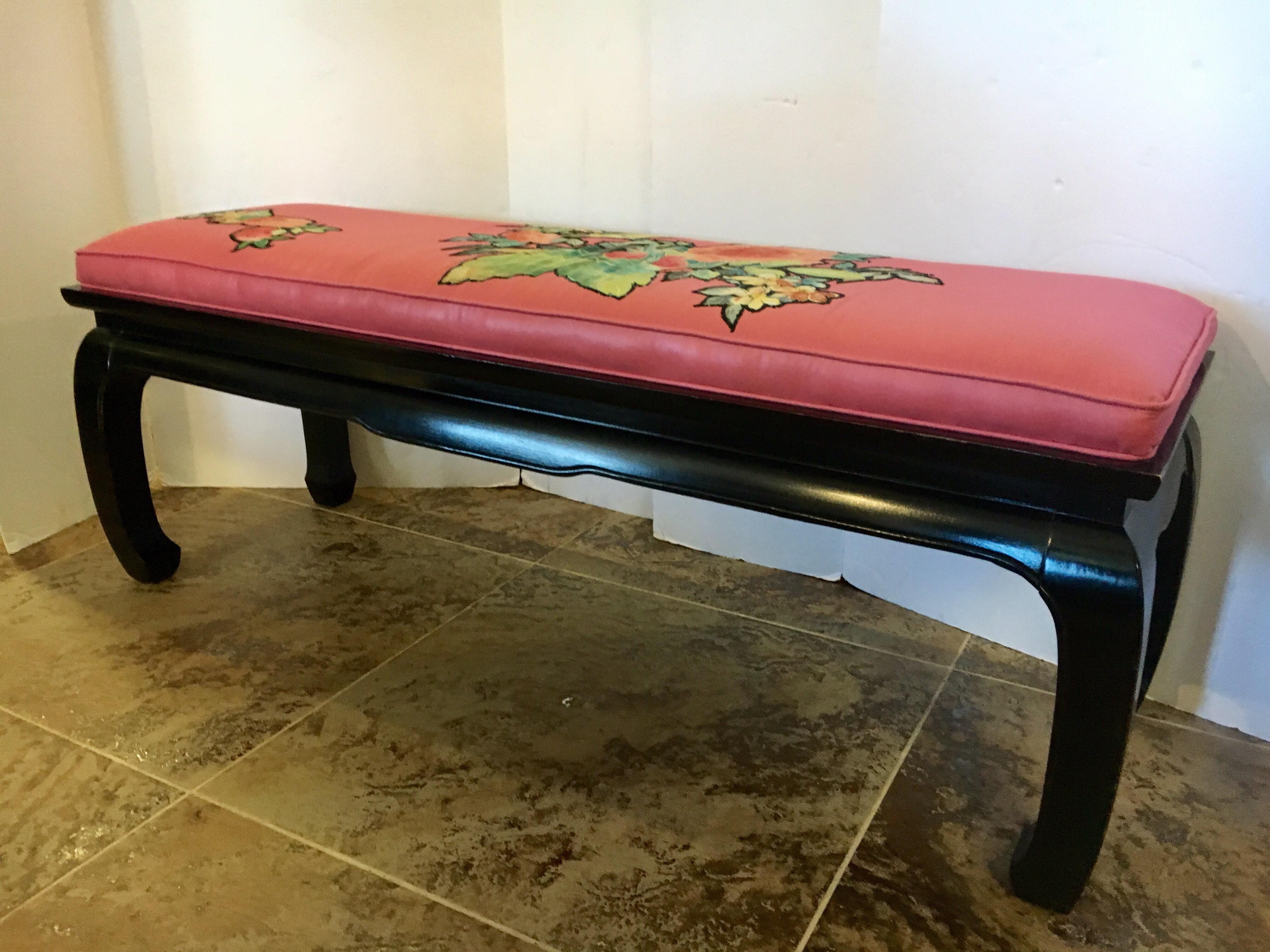 James Mont Style Asian Black Lacquered Bench with Silk Appliqué  (amerikanisch)