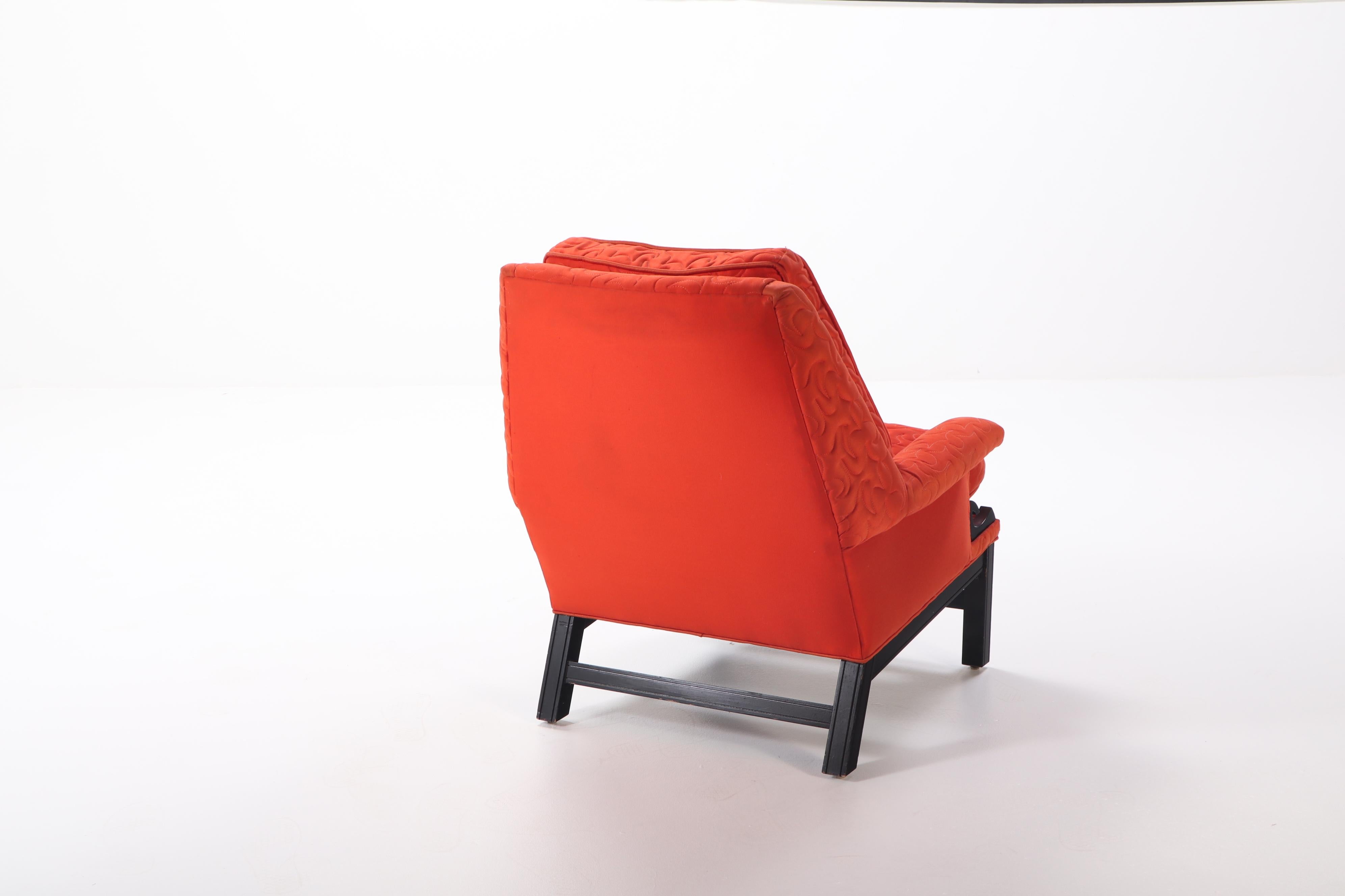 Asiatisch inspirierter Stuhl im James Mont-Stil mit hoher Rückenlehne und schwarzer Lackierung, ca. 1970er Jahre. (Ende des 20. Jahrhunderts) im Angebot