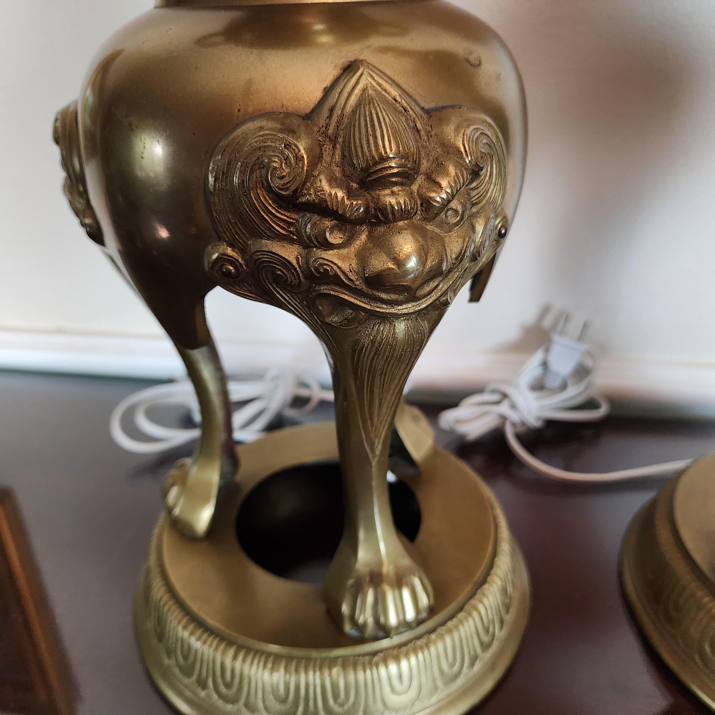 James Mont Style Foo Dog Chinoiserie Brass Lamps Vintage Pair 10