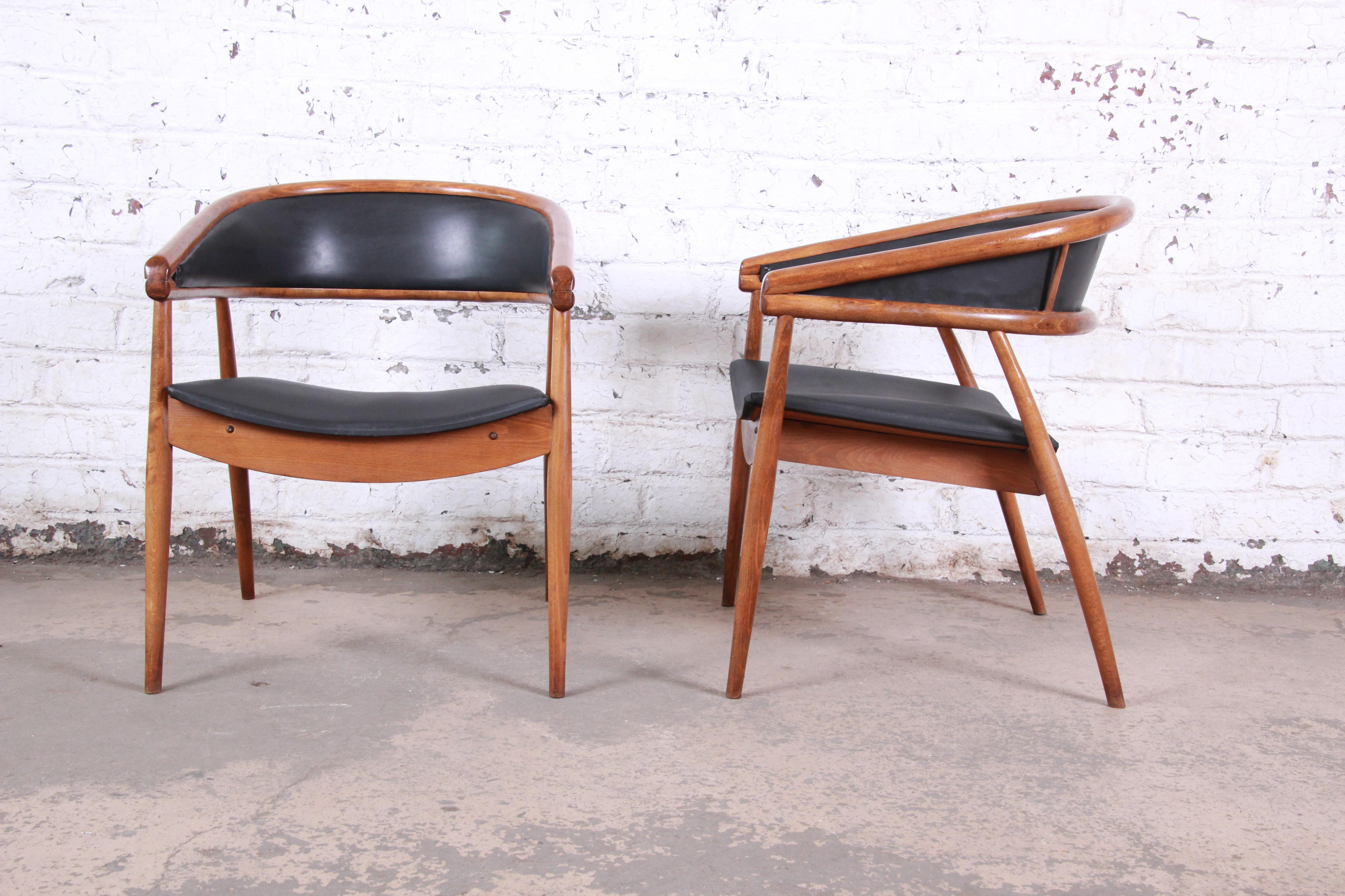 James Mont Style Mid-Century Modern Bentwood Club Chairs, Pair In Good Condition In South Bend, IN