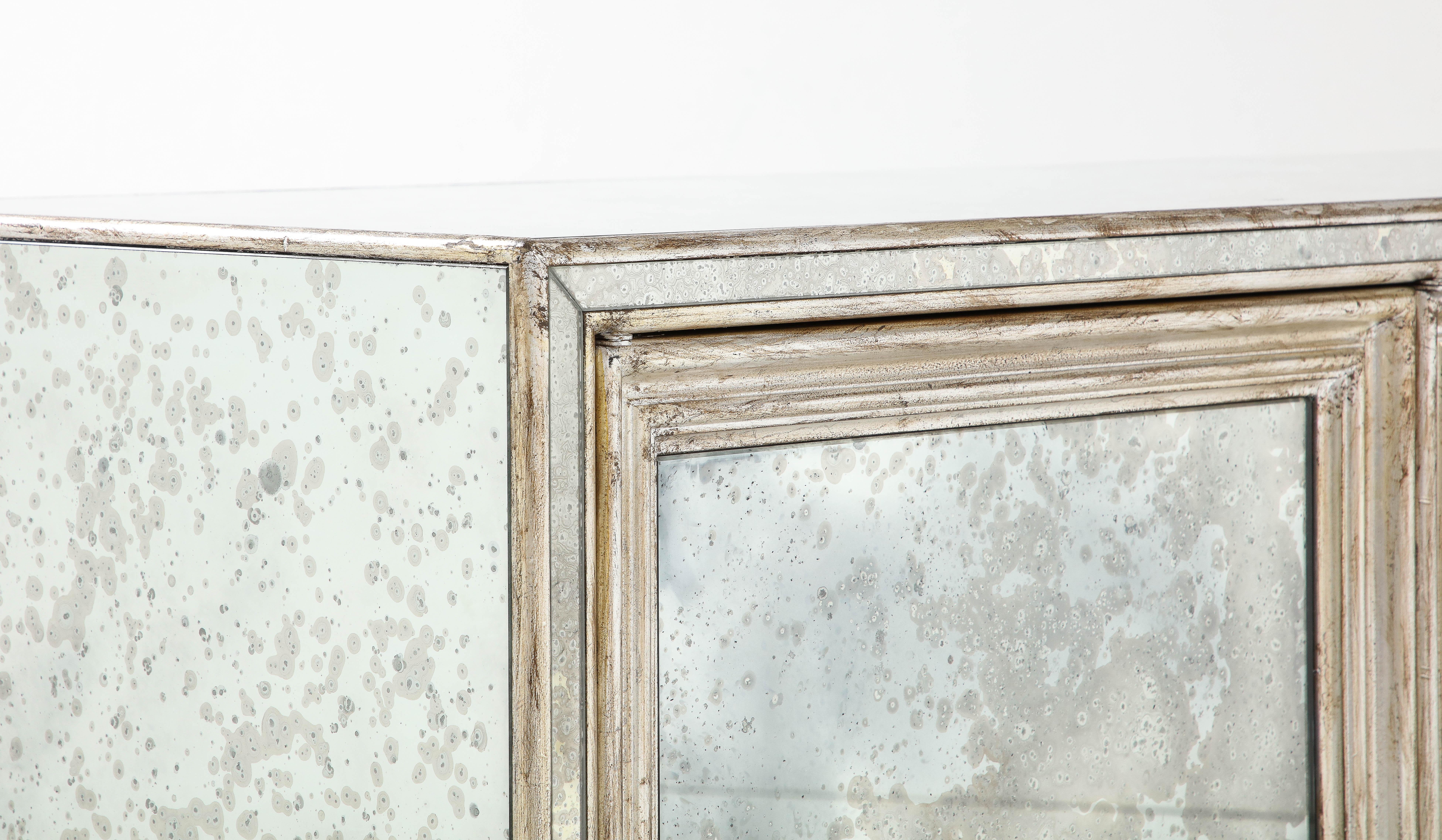 Specchio in stile James Mont, Credenza con foglie d'argento in vendita 7