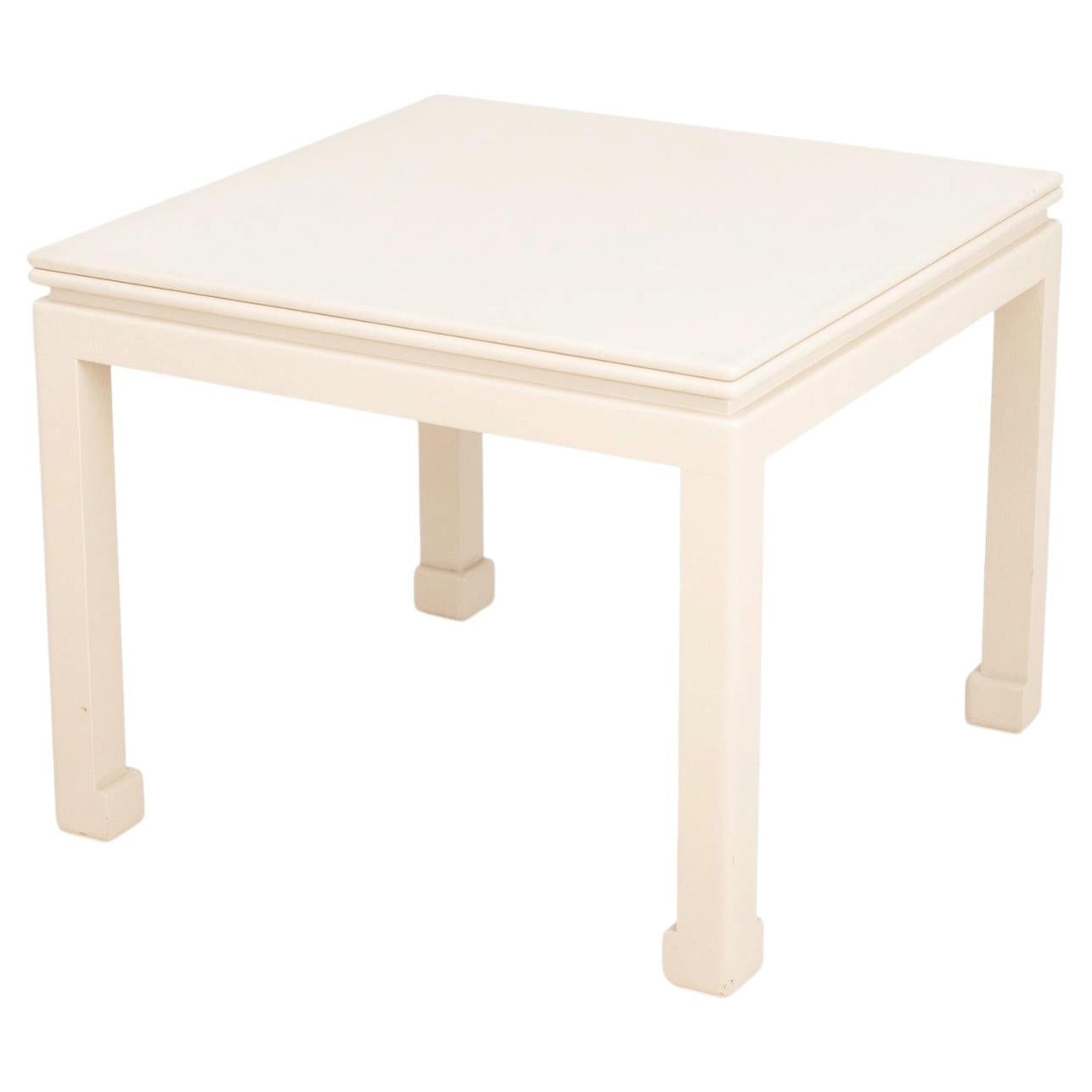 Mesa de comedor extensible pintada de blanco, estilo James Mont