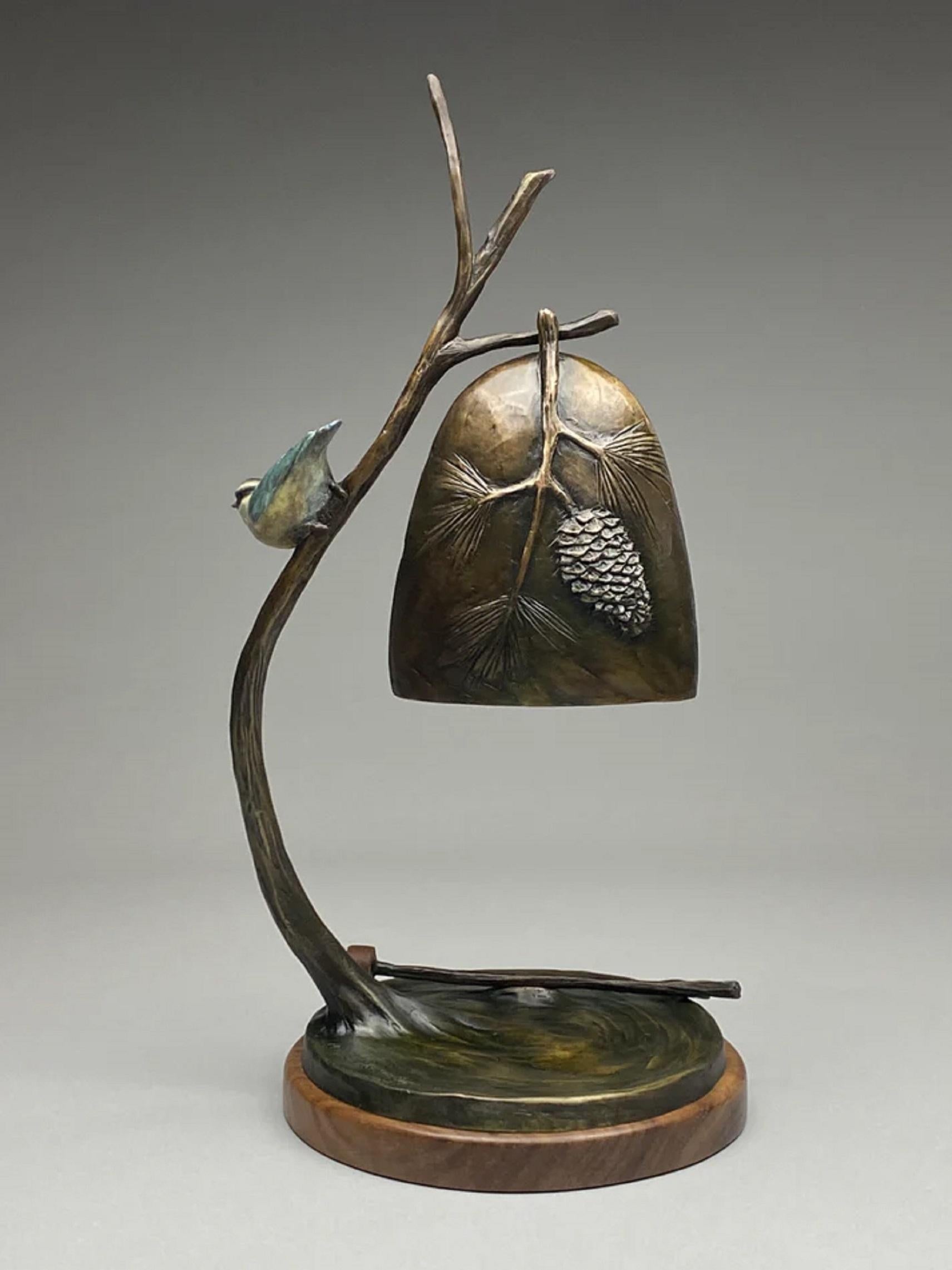 Glissando de trepador azul - Sculpture Realista de James Moore