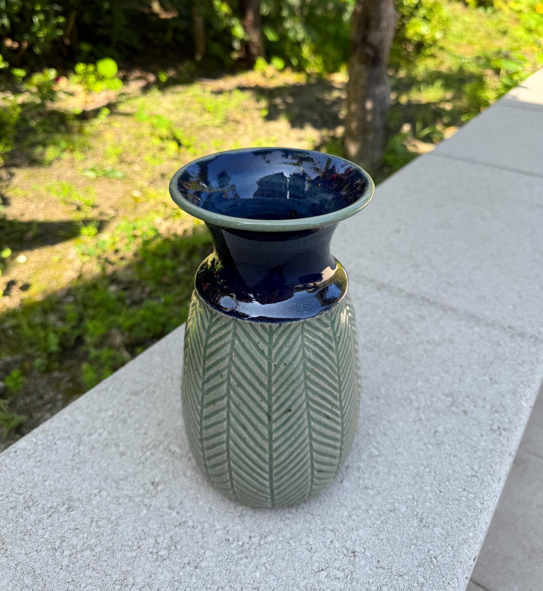 Smaltato Vaso in ceramica James Morris Cotter, Stati Uniti, XX secolo in vendita