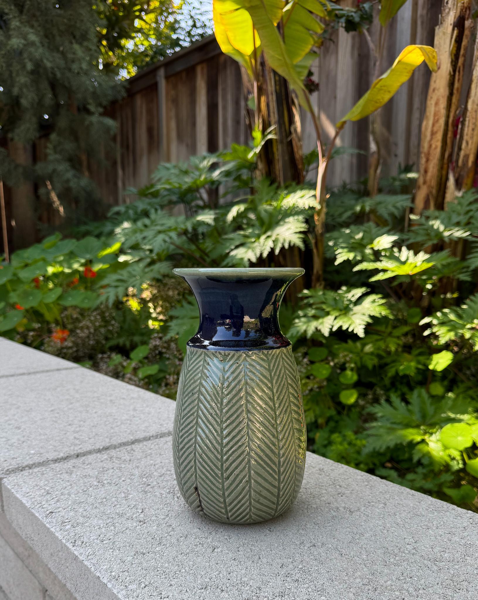 Ceramica Vaso in ceramica James Morris Cotter, Stati Uniti, XX secolo in vendita