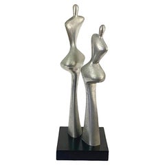 Aluminium-Skulptur „Two Forms“ von James Myford