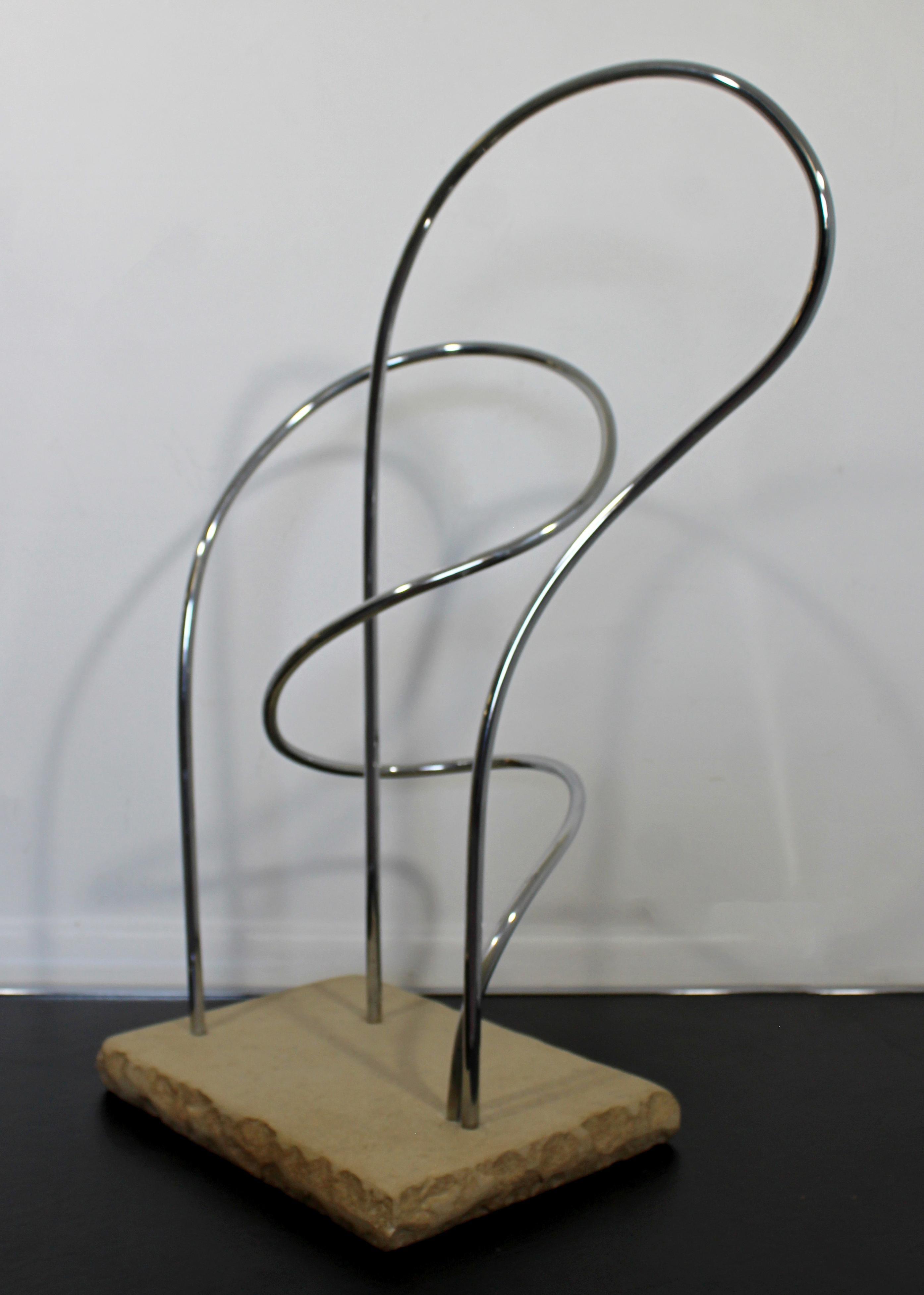 Grande sculpture en métal reliée entre des fils de métal, sans titre, James Nani en vente 1