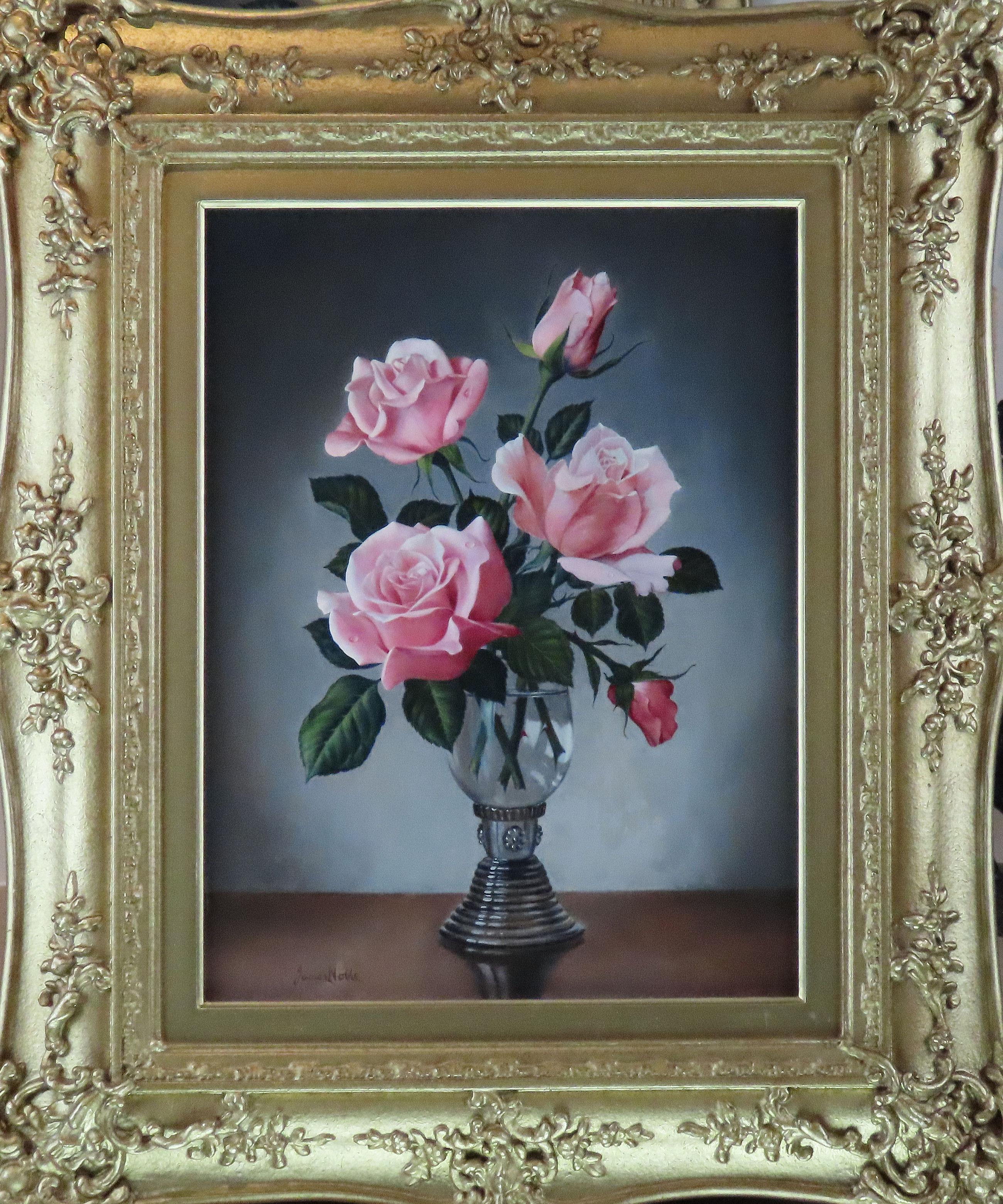 Original Ölgemälde auf Leinwand, James Noble. „Eine Vase aus rosa Rosen“
