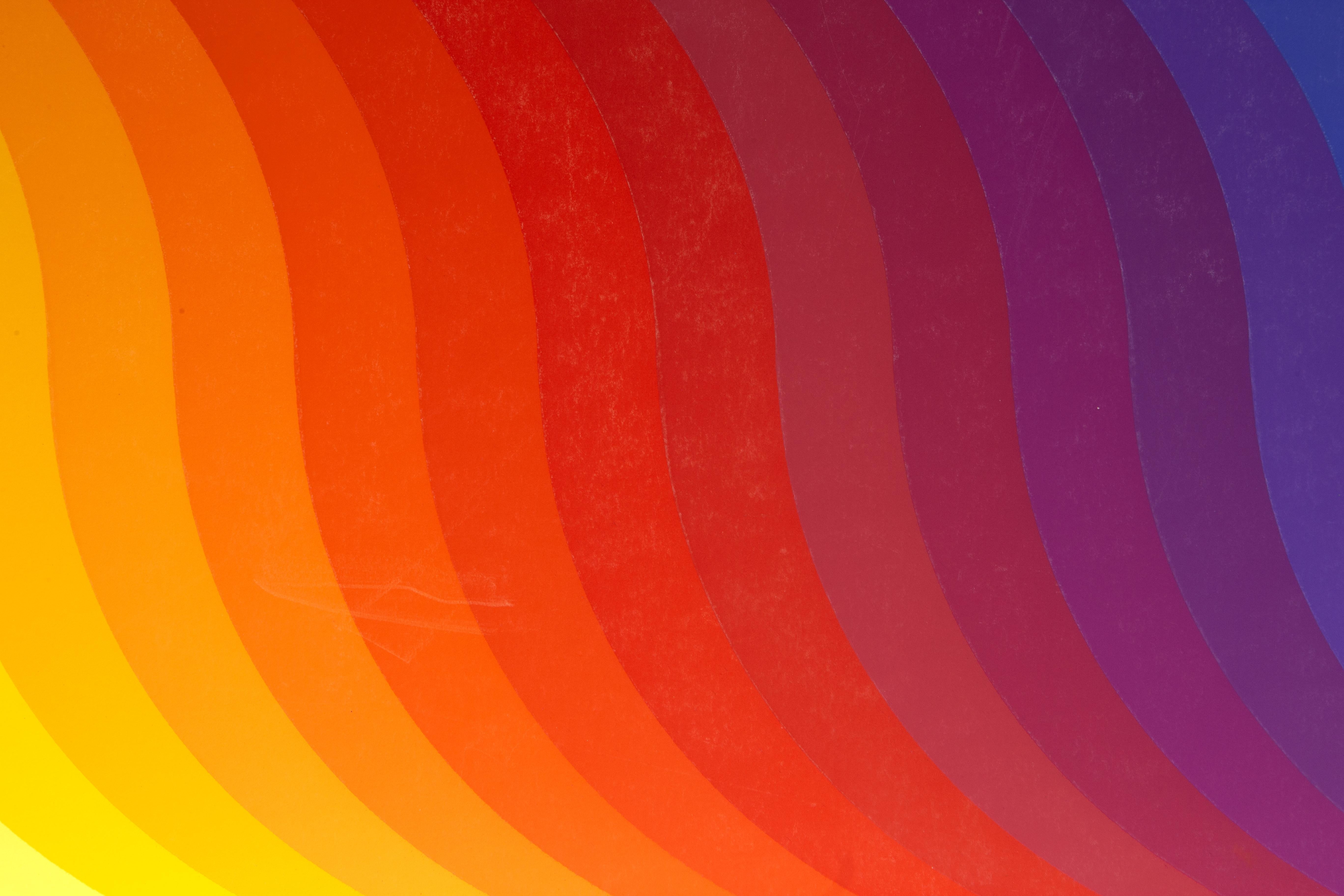 Oscillation I, Rainbow OP Art de James Norman en vente 1