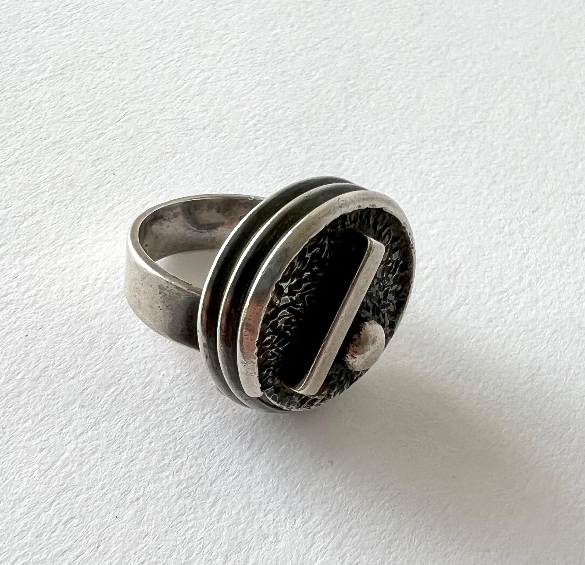 James Parker Sterling Silver San Diego Geometric Modernist Ring In Good Condition For Sale In Los Angeles, CA