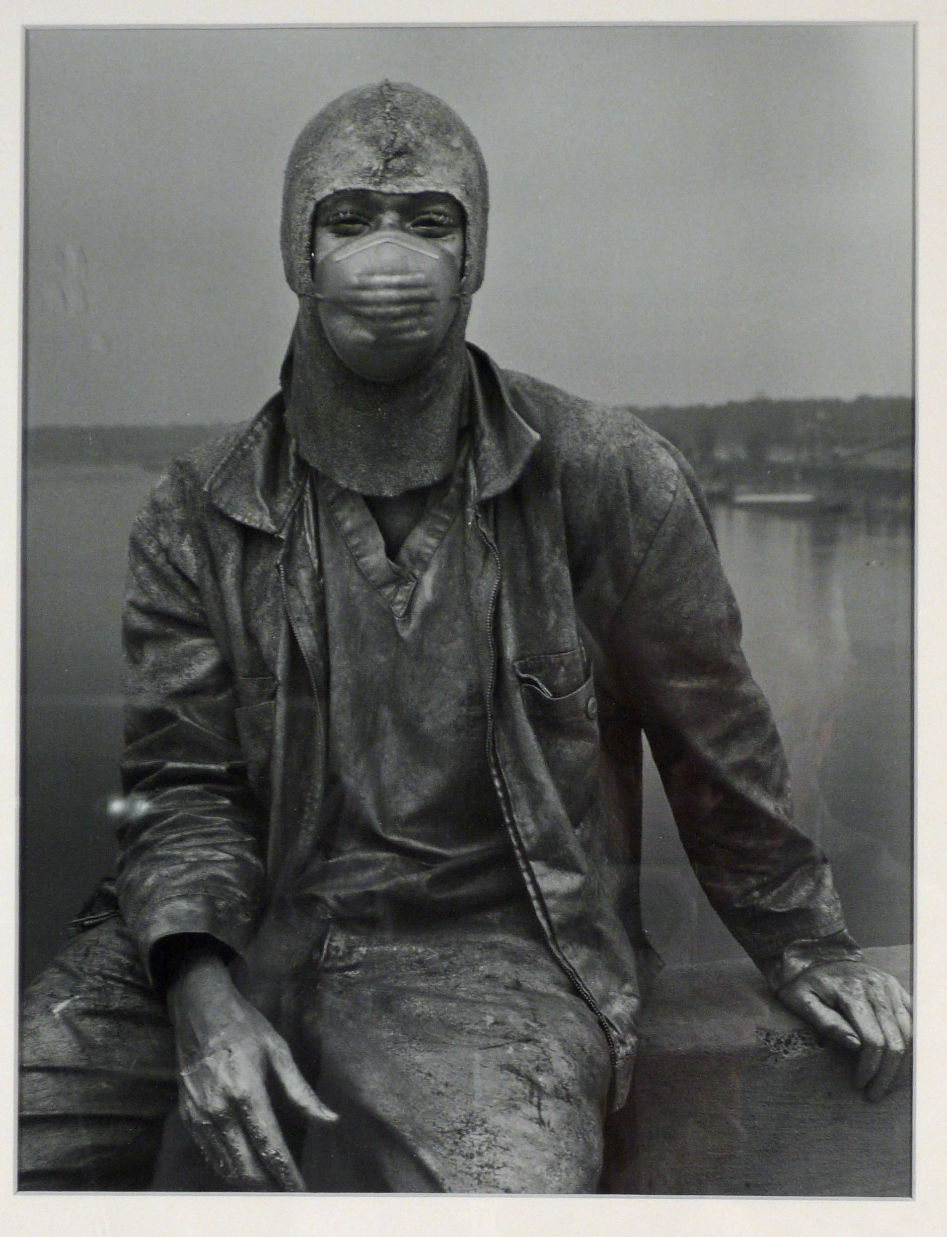 James Perry Walker Portrait Photograph - MISSISSIPPI RIVER BRIDGE, HELENA, AR 1991.