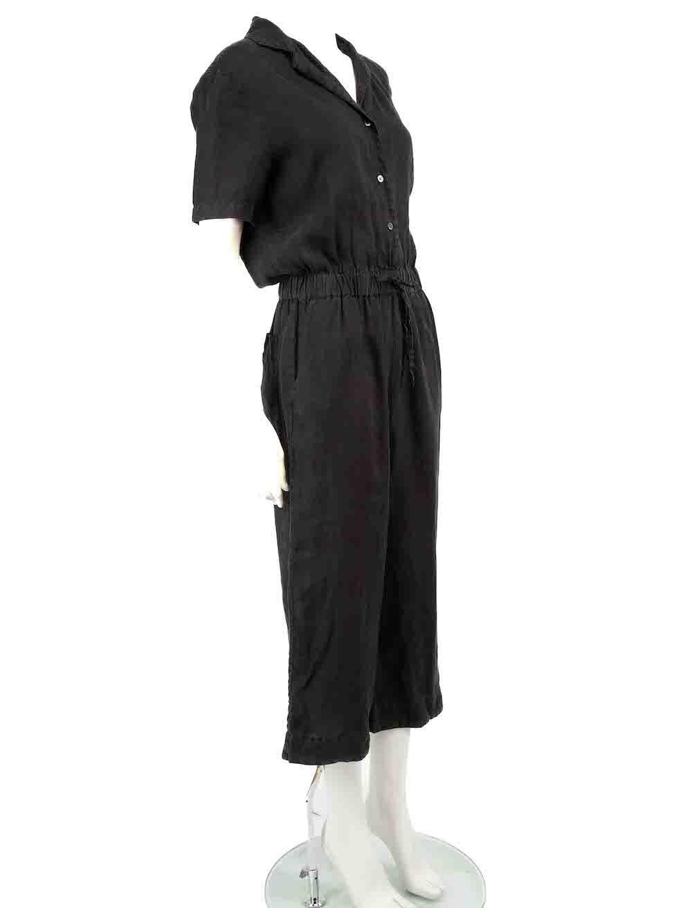 CONDITION is Very good. Minimal wear to jumpsuit is evident. Minimal wear to the overall colour with light fading to the fabric on this used James Perse designer resale item.
 
 
 
 Details
 
 
 Black
 
 Linen
 
 Jumpsuit
 
 Short sleeves
 
 Front