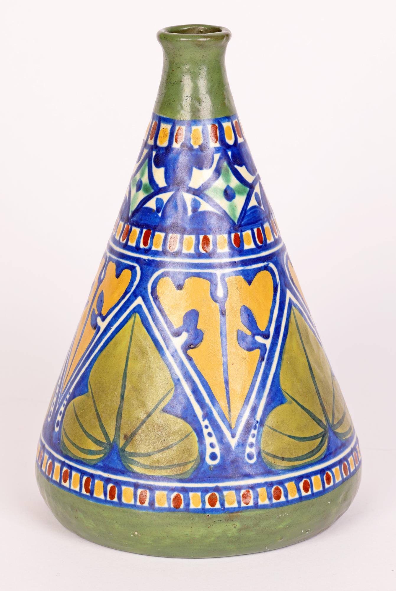James Pflanzgefäß Hanley Frühe handbemalte Art-déco-Vase aus Keramik  im Angebot 4