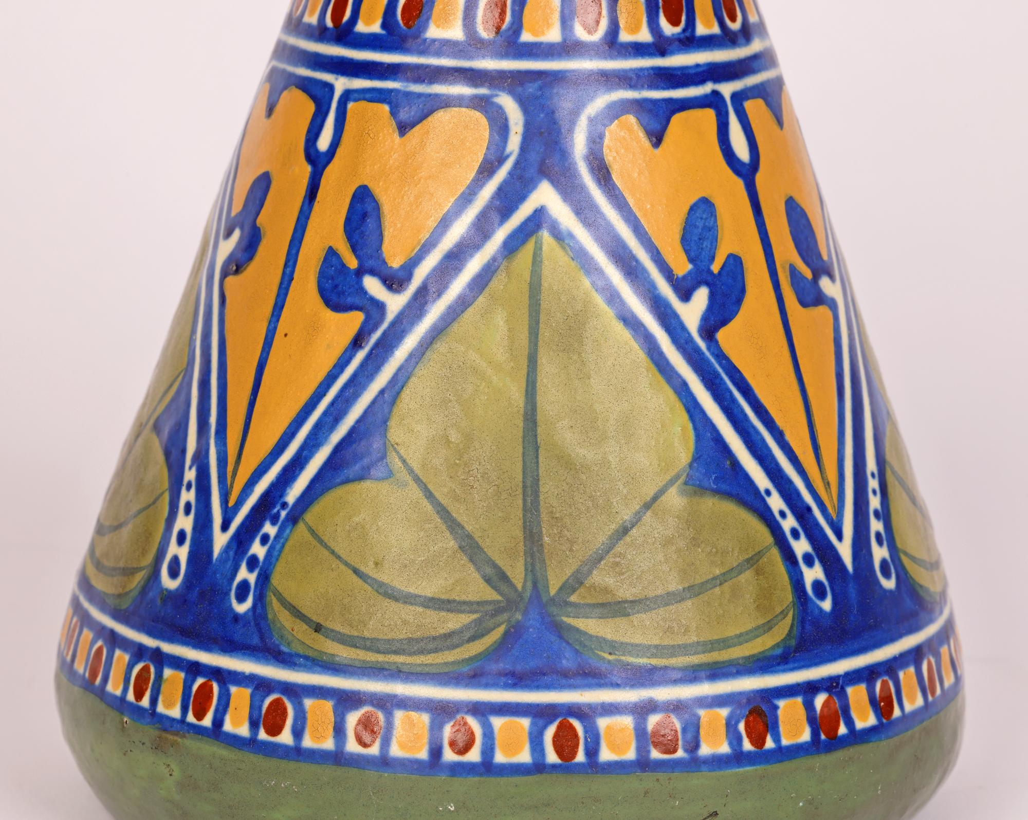 James Pflanzgefäß Hanley Frühe handbemalte Art-déco-Vase aus Keramik  (Art déco) im Angebot