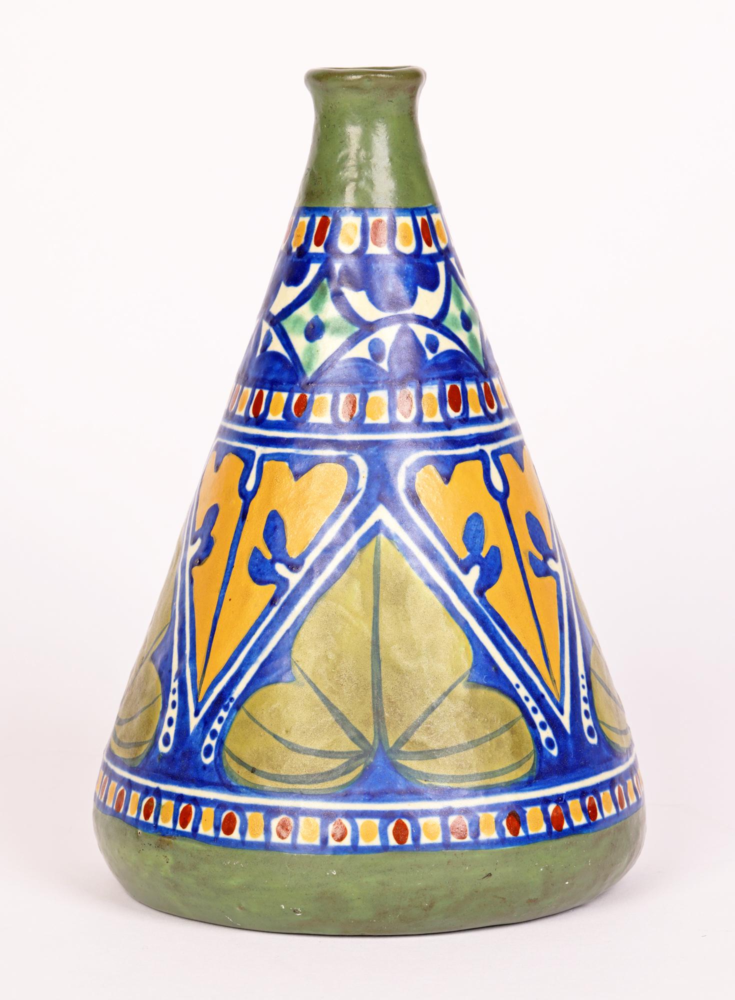 James Pflanzgefäß Hanley Frühe handbemalte Art-déco-Vase aus Keramik  (Handbemalt) im Angebot