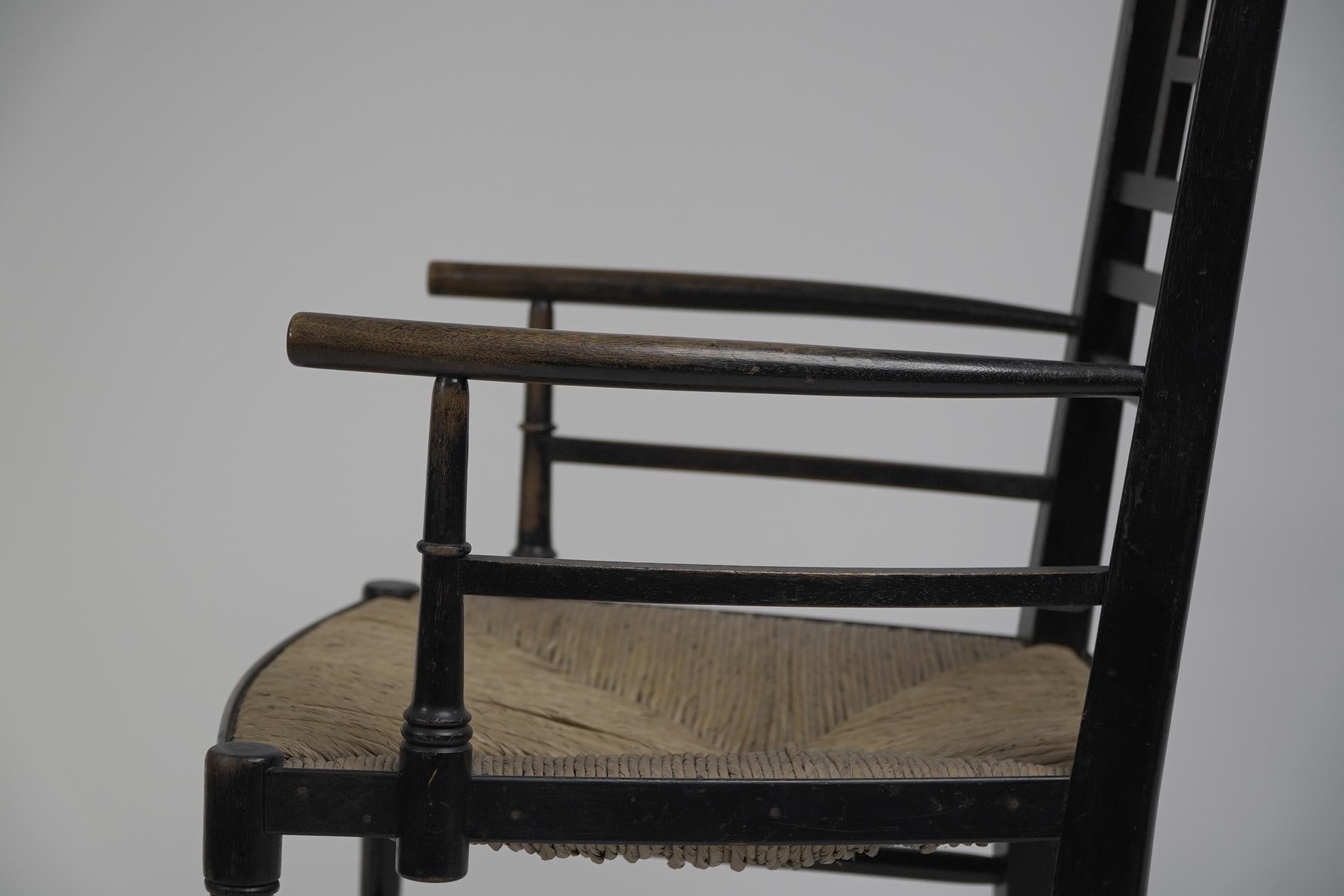 James Plucknett attri. ein anglo-japanischer ebonisierter Sessel mit abgenutzter hoher Rückenlehne im Angebot 2