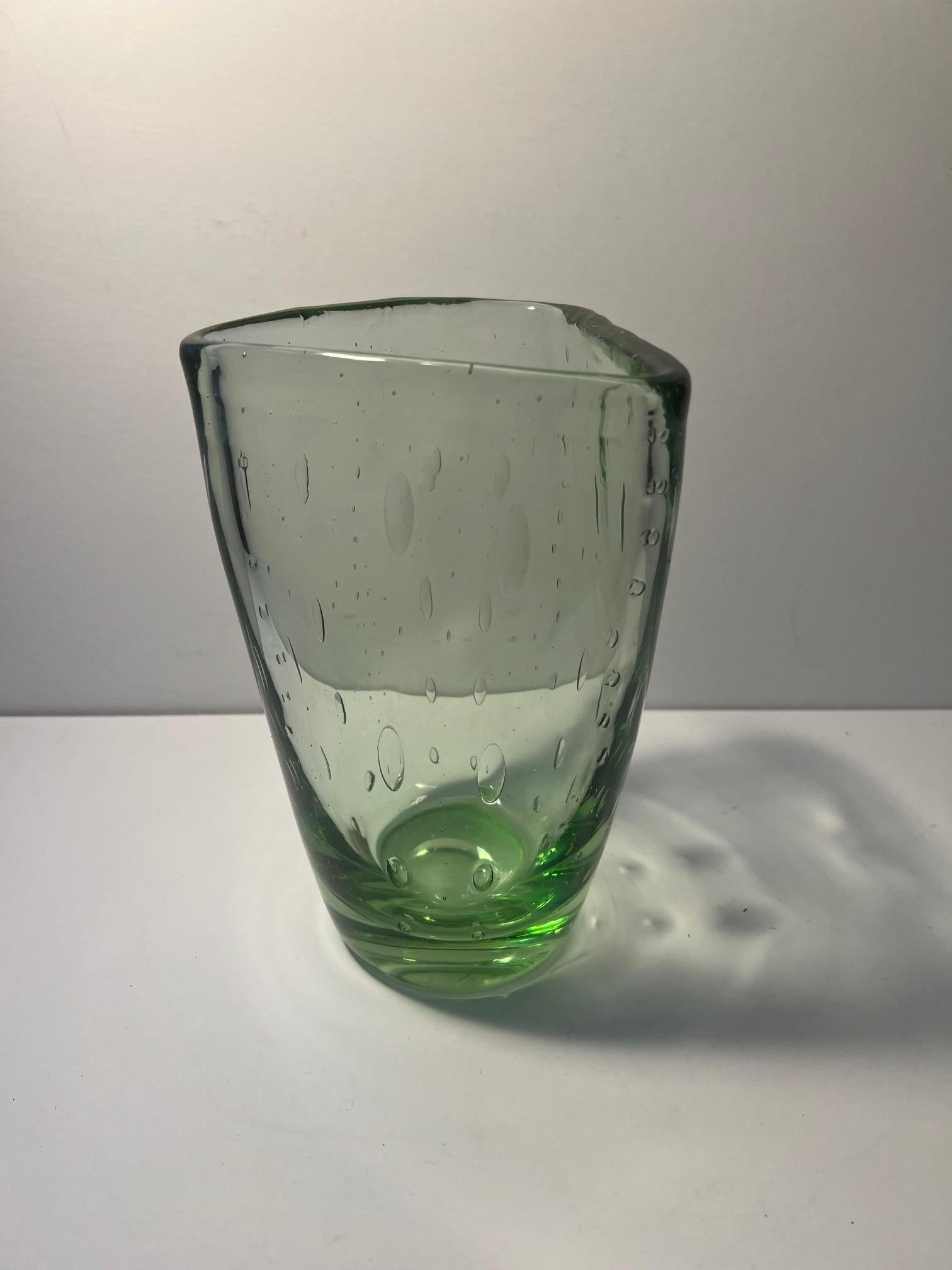 James Powell Green Glass Vase In Good Condition For Sale In London, GB