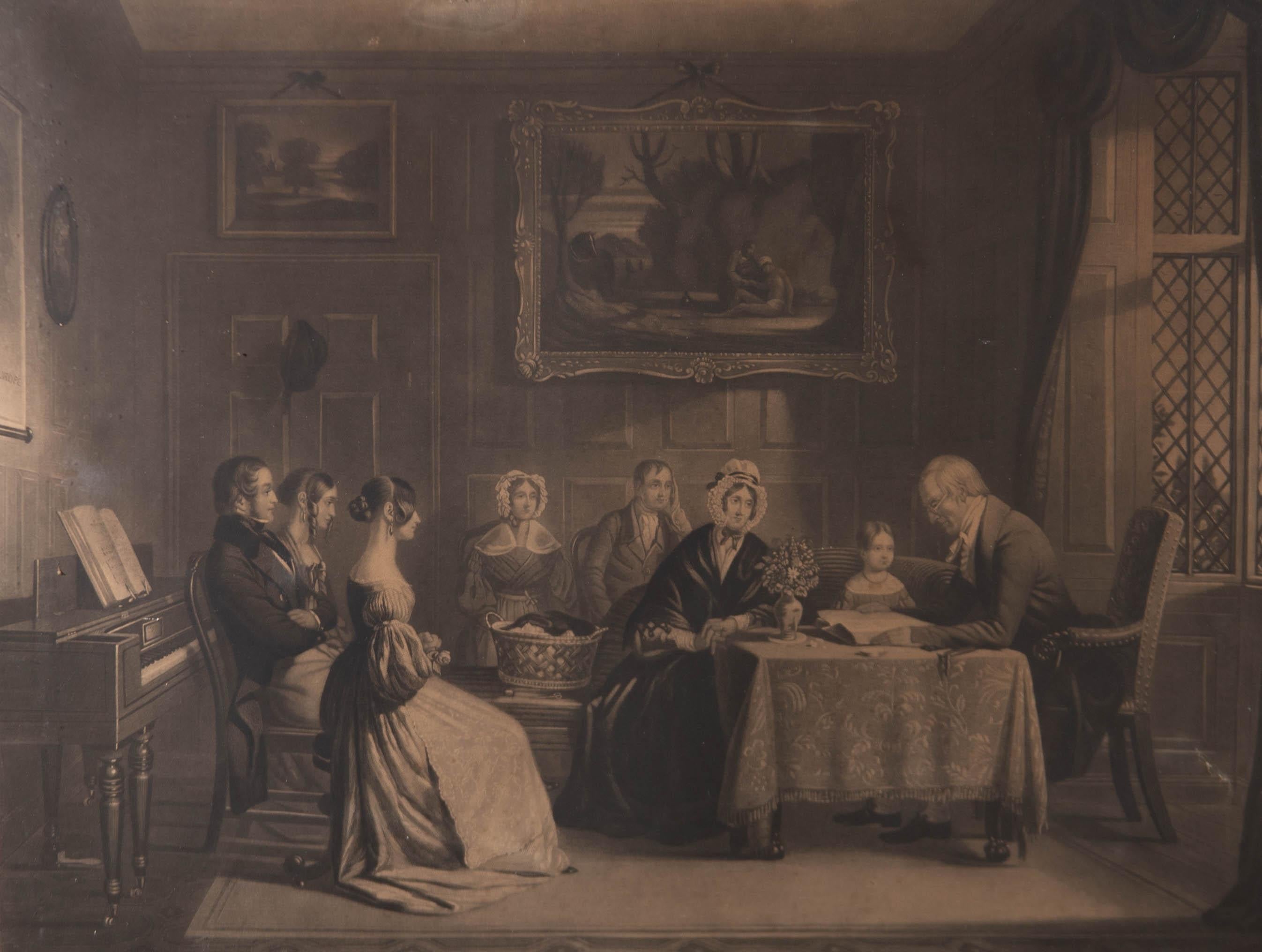 Dieser charmante Druck zeigt eine viktorianische Familie beim Gebet in einem Salon. Das Familienoberhaupt liest aus der Bibel vor, während die Familie aufmerksam zuhört. Der Name des Stechers und des Künstlers ist am unteren Rand aufgedruckt. Gut