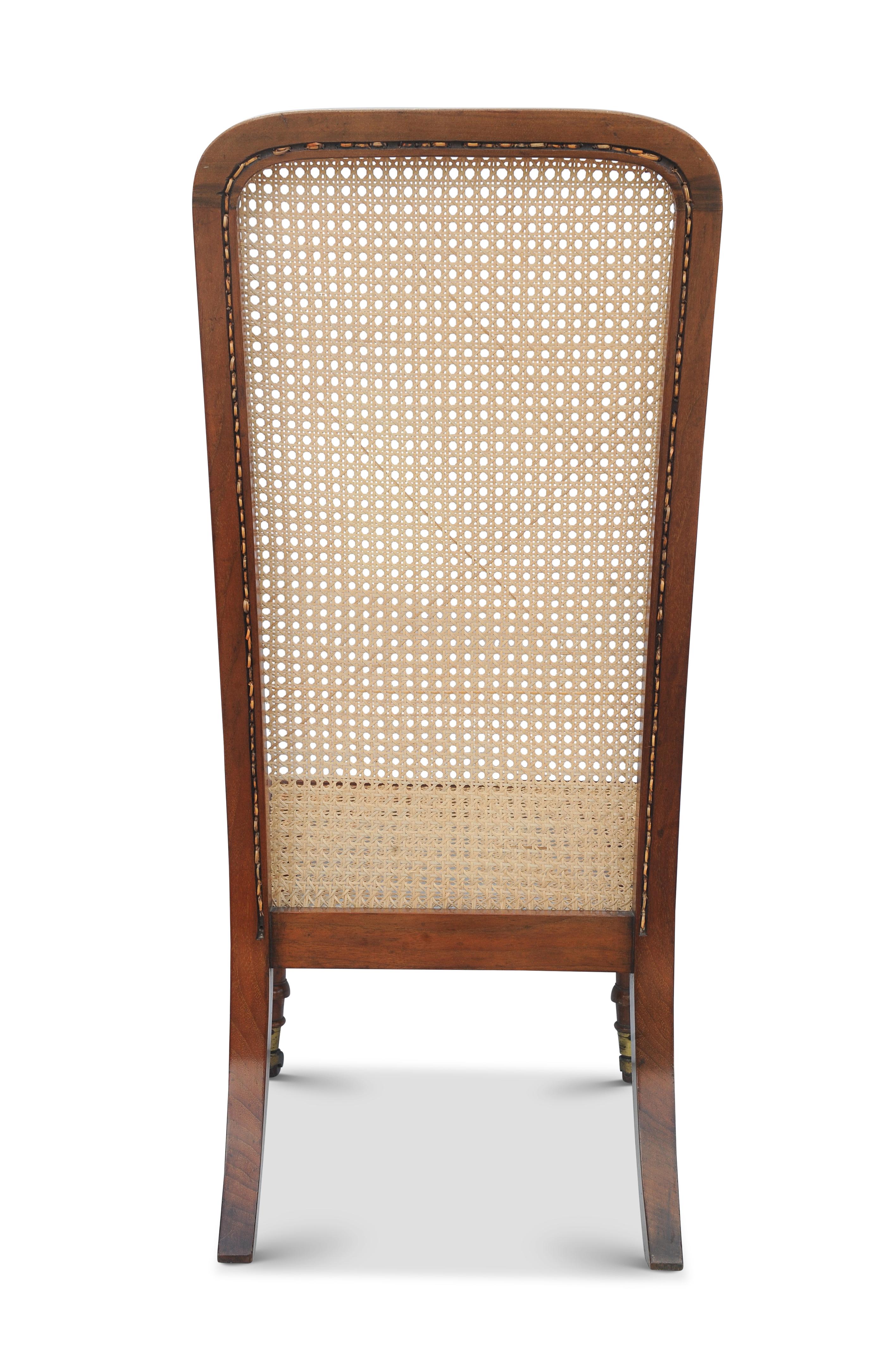 Chaise de bibliothèque basse victorienne en rotin et bouleau de James Shoolbred Bon état - En vente à Reading, Berkshire