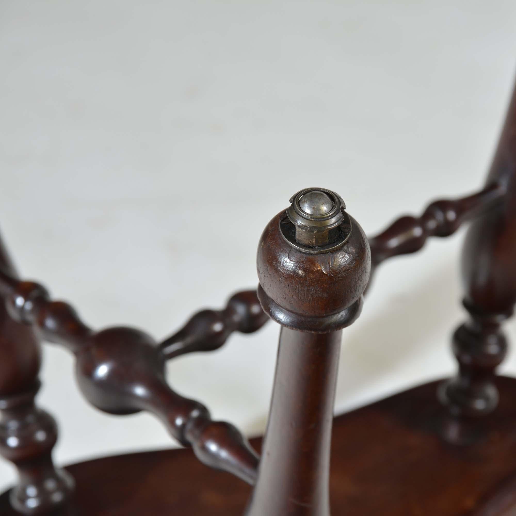 19th Century James Shoolbred walnut three legged cock-fighting stool For Sale