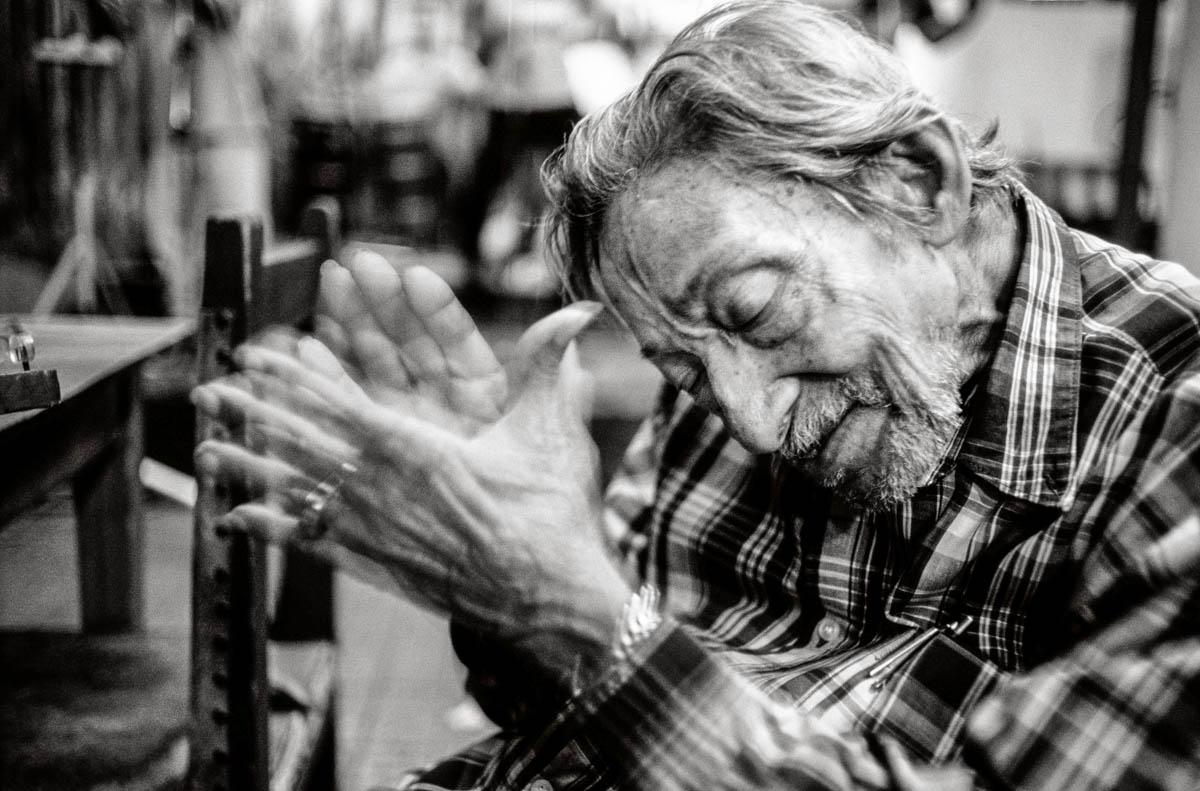 Dagoberto par James Sparshatt. Portrait en noir et blanc d'un vieux musicien cubain en vente 1