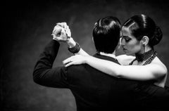 La Confianza by James Sparshatt. Framed BW photograph. Argentine tango dancers