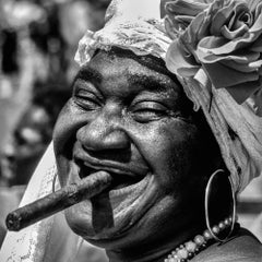 La Dama de la Plaza von James Sparshatt - Ein Porträt über Lebensfreude und Zigarren