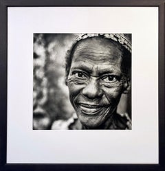 Mujer De Santiago by James Sparshatt. Portrait photograph. Silver Gelatin Print