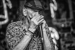 Watermelon Slim at Reds di James Sparshatt. Stampa fotografica alla gelatina d'argento con cornice