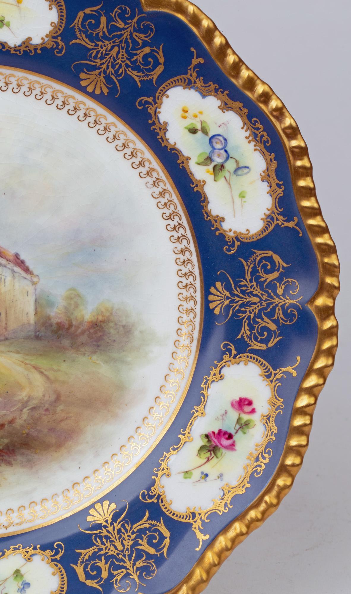 Assiette de cabinet James Stinton Royal Worcester Castle of Doune peinte à la main en vente 12