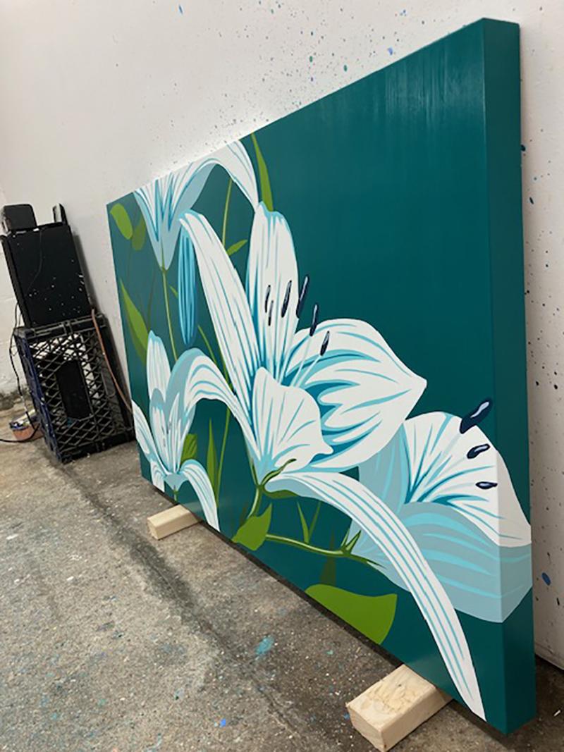 Verde Pop Art Floral Horizontal en Acrílico sobre Panel_Lirios de James Wolanin en venta 2