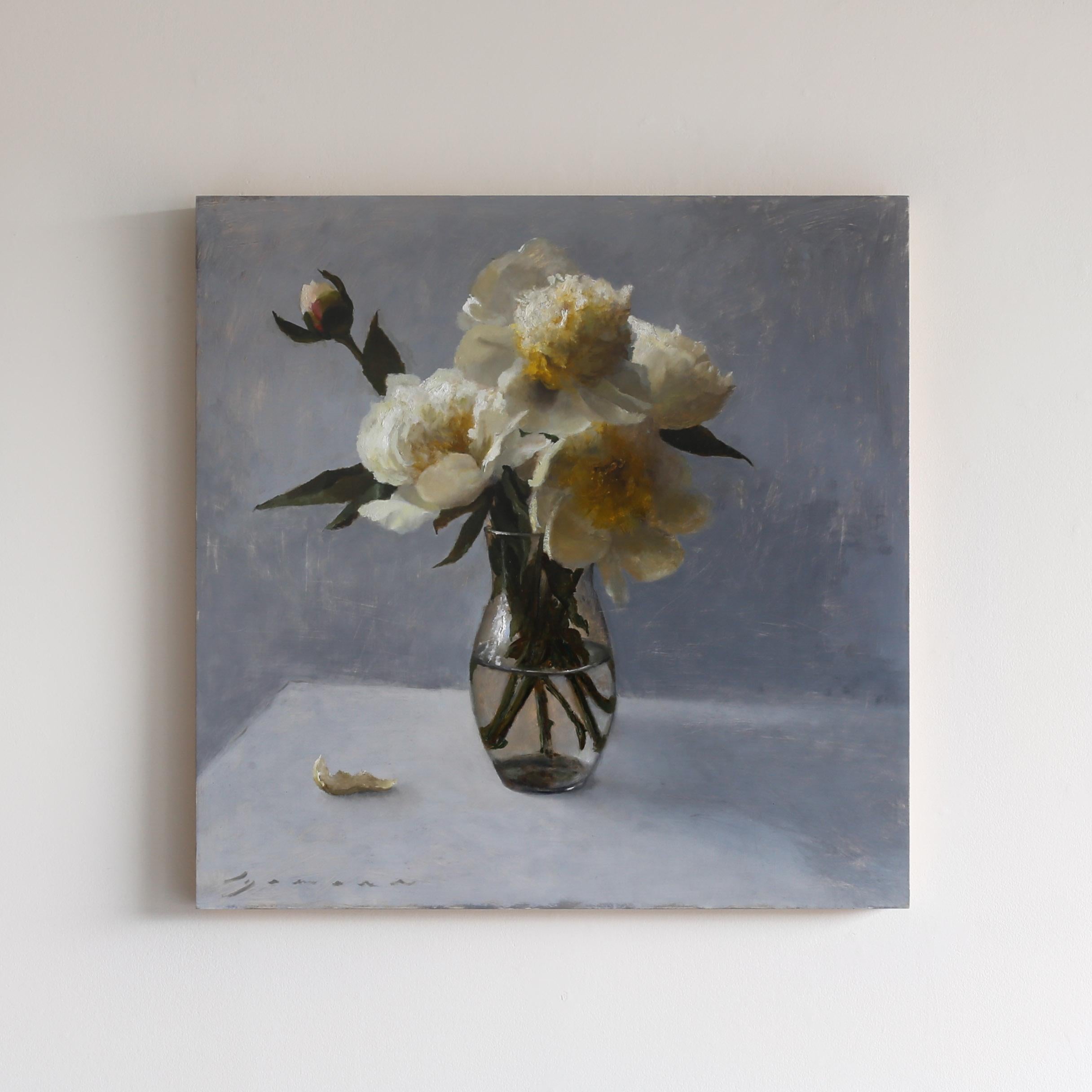 Bouquet bianco in un giorno di pioggia - Pittura a olio realistica - Painting di James Zamora