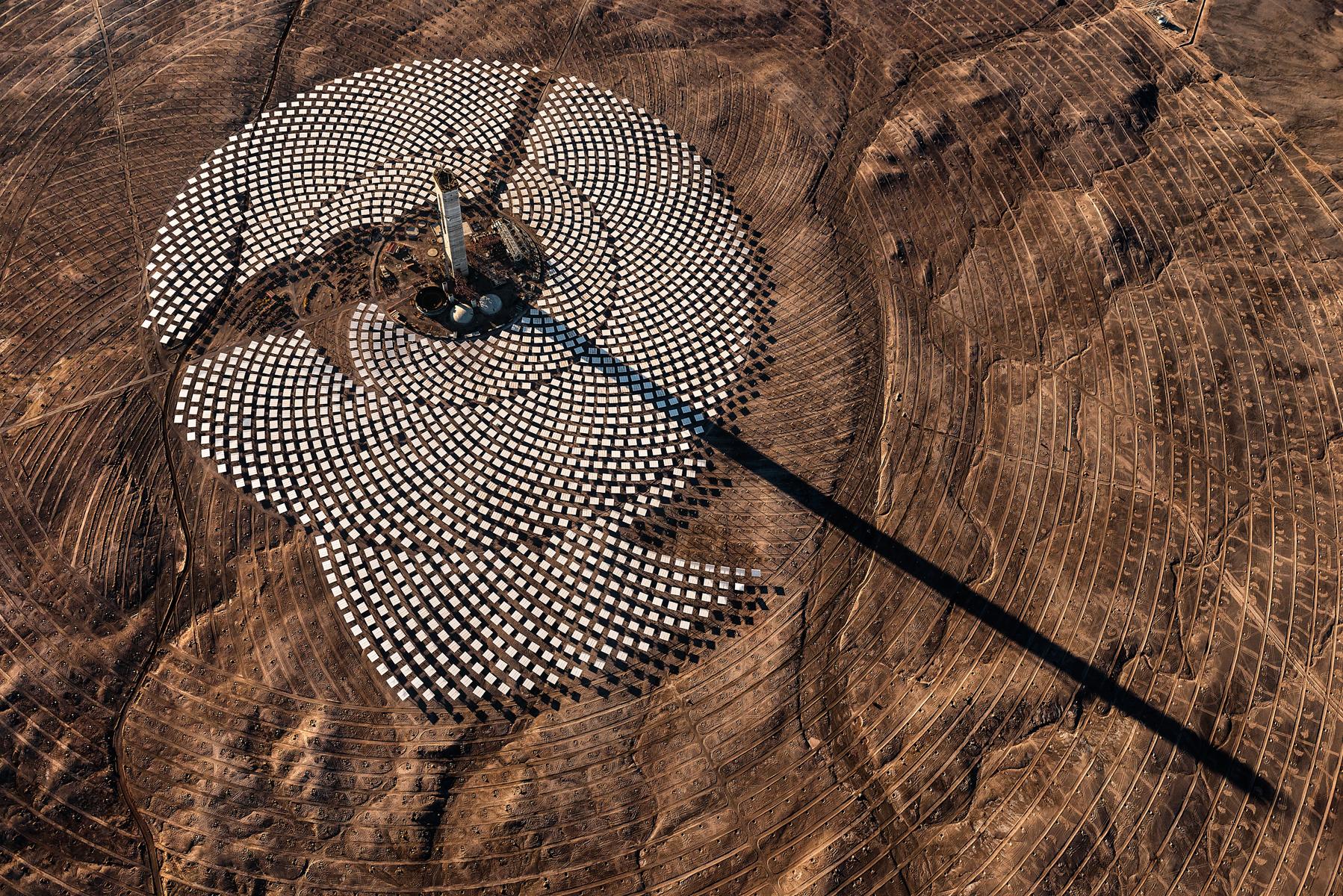 Jamey Stillings Landscape Print - Cerro Dominador concentrated solar plant, Atacama Desert, Chile, 16 July, 2017