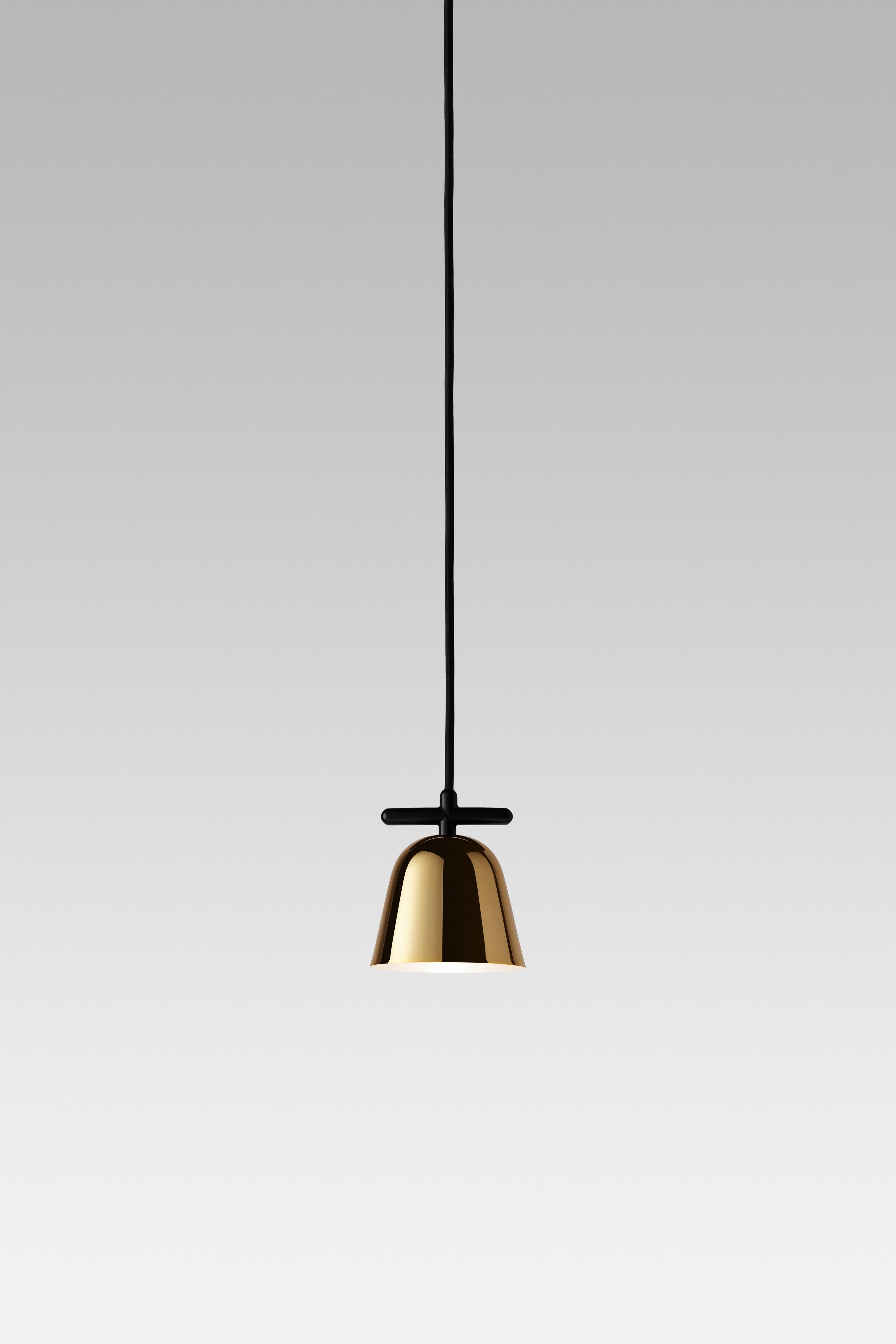 Lighto T PE by Jaime Hayon
Manufactured by Parachilna.

This is a skinny yet characteristic collection. So simple yet so unique, with stunning finishes.

Suspension lamp. Structure in black matt lacquered steel. Dome in golden glossy or black chrome