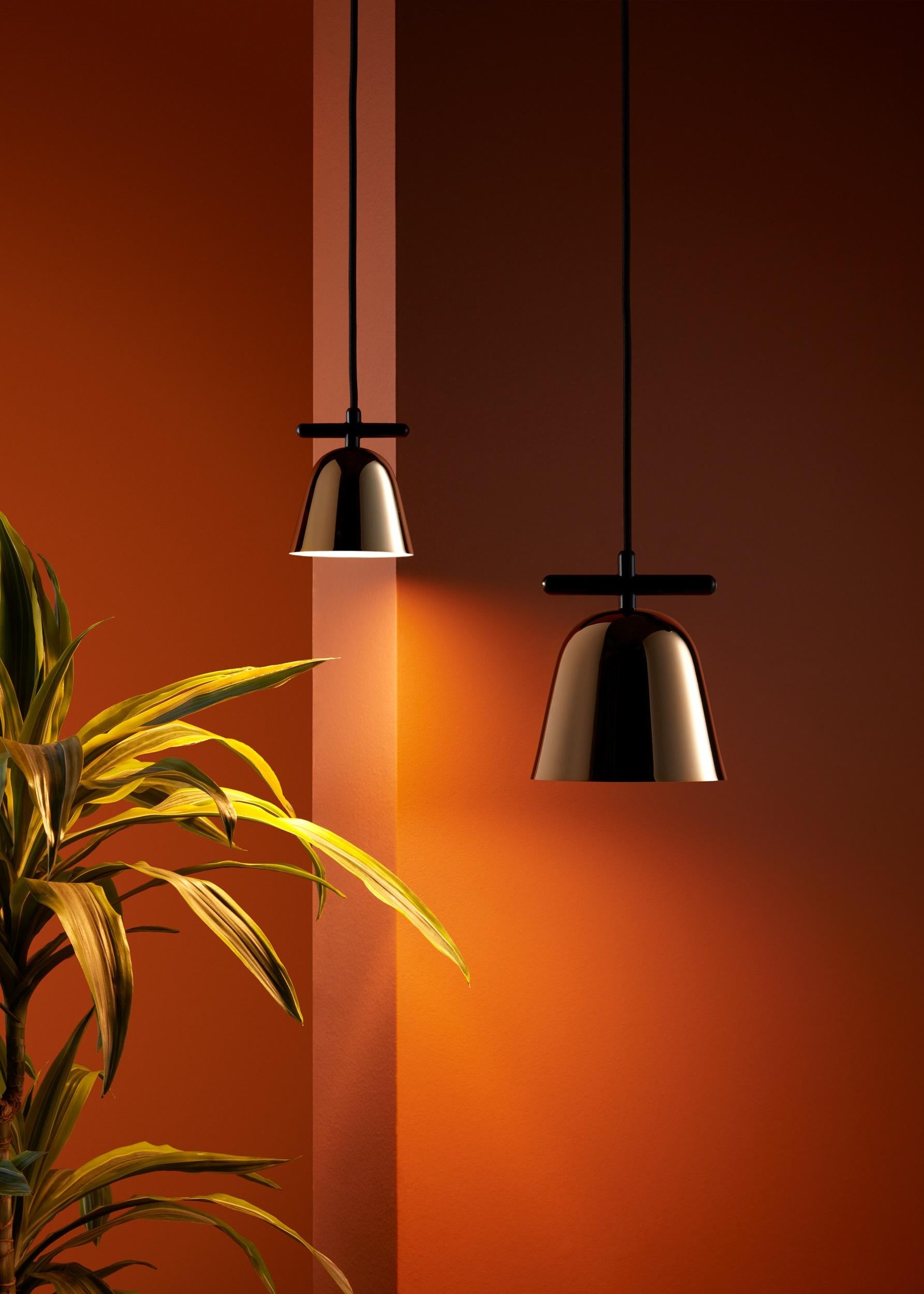 Espagnol Jamie Hayon Lighto T PE Black Matte Golden Glossy Cup pour Parachilna en vente