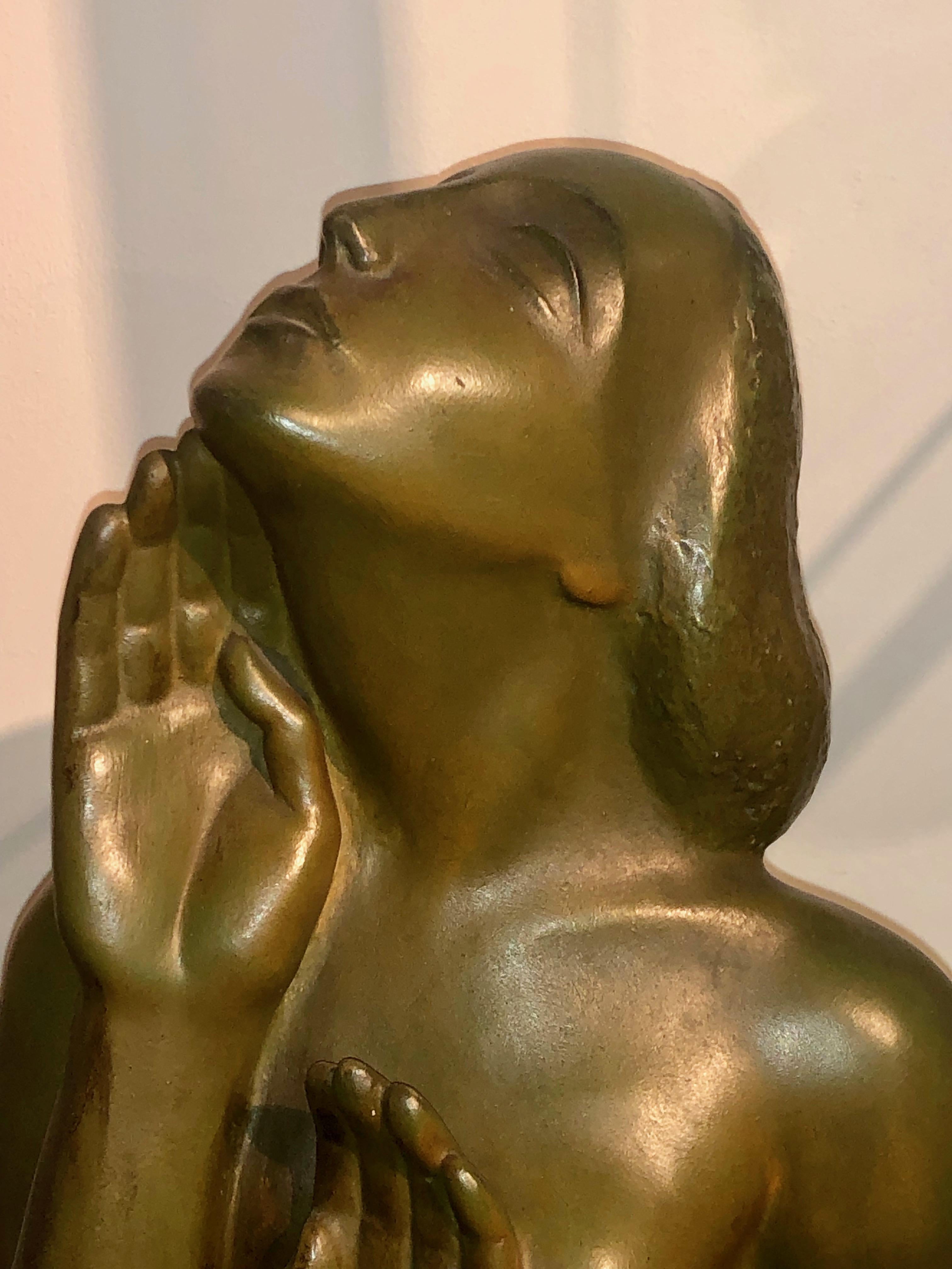 Plâtre Statue féminine Art Déco de Jan Anteunis, sculpteur belge en vente