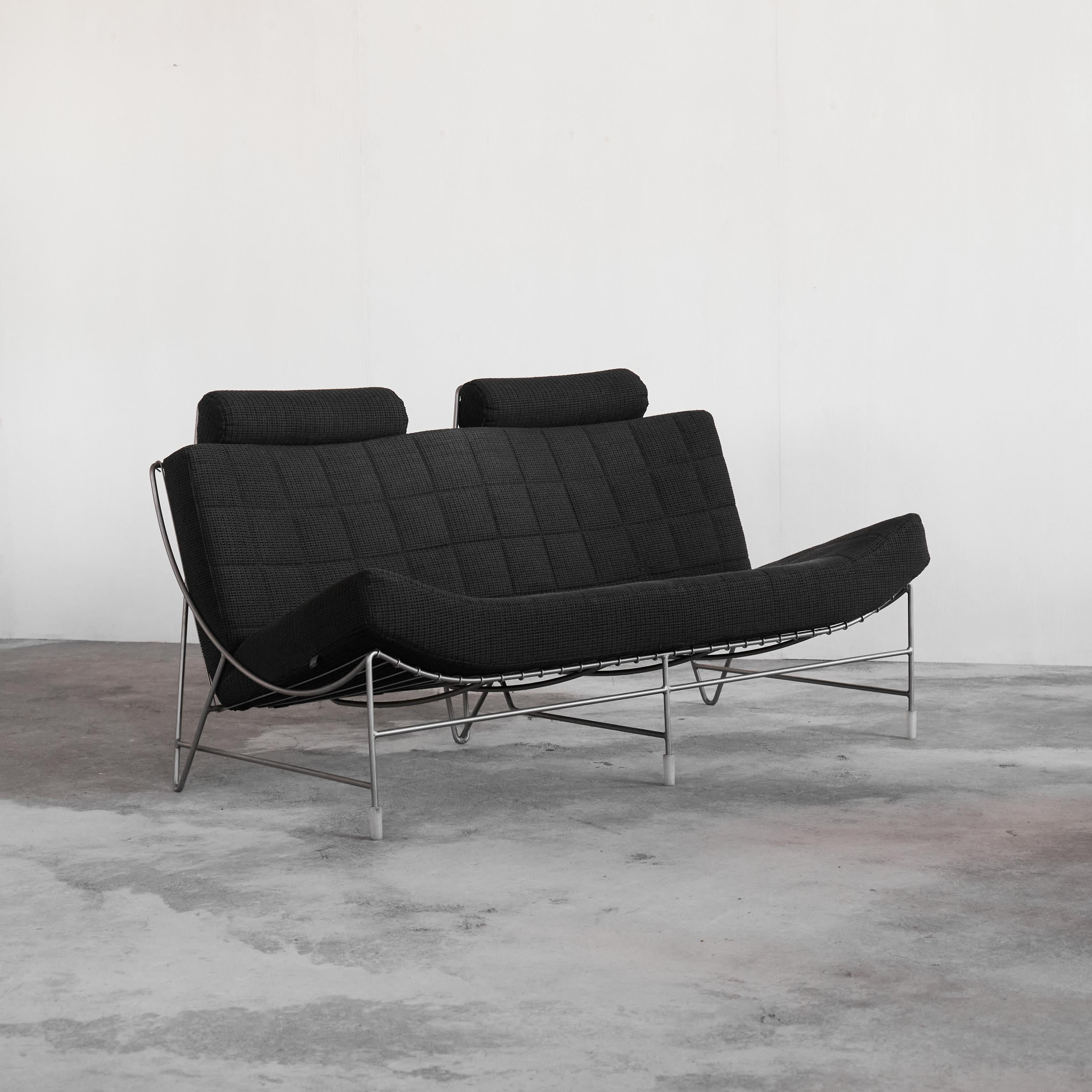 Jan Armgardt 'Volare' Two Seater Sofa for Leolux, The Netherlands, 1990s.

This wire frame sofa is one of the most interesting Leolux pieces, designed by renowned designer Jan Armgardt in 1998. Very comfortable and supporting due to the thick and