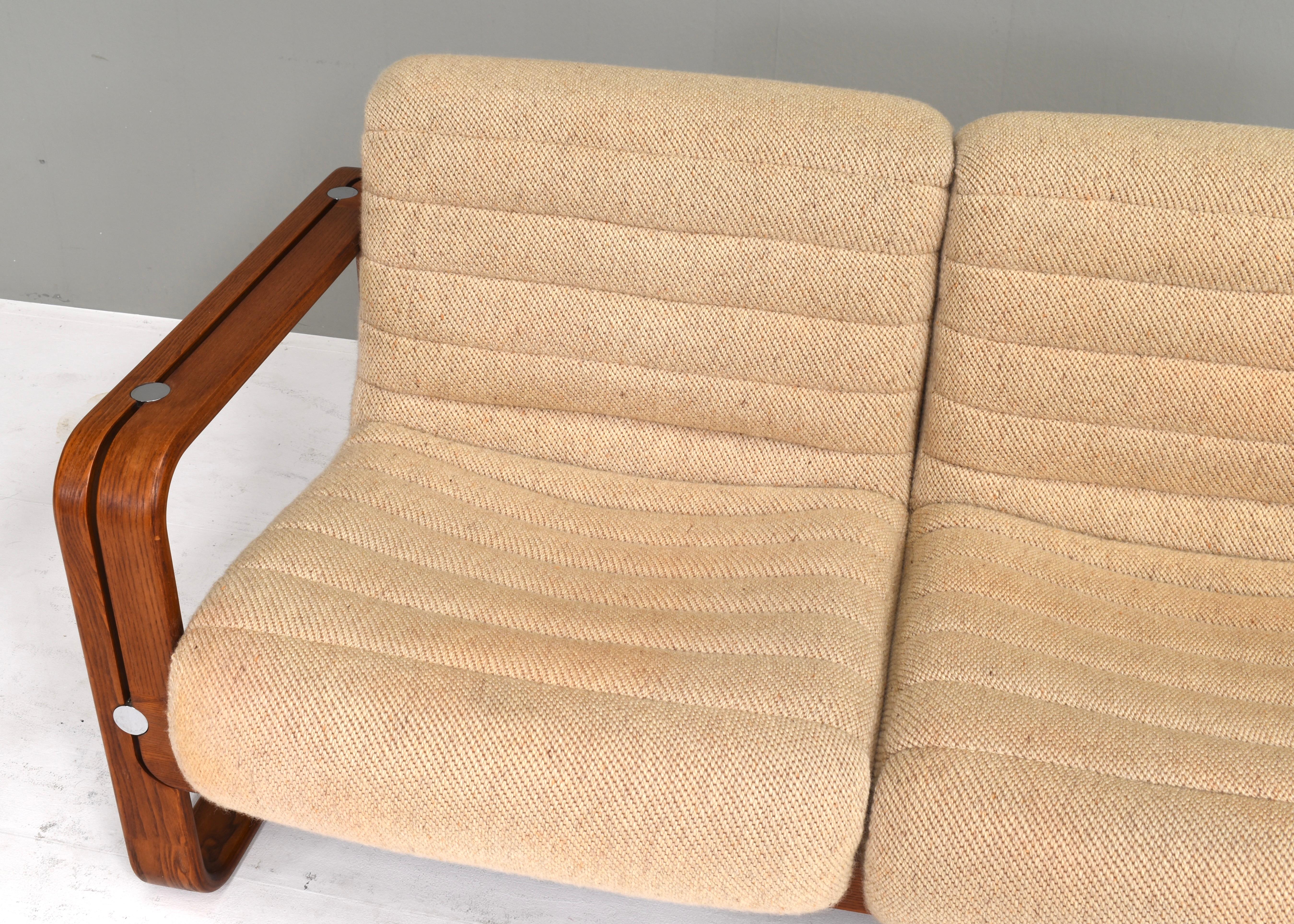 Jan Bocan sofa in bentwood and original fabric – Czech Republic, circa 1970 For Sale 5
